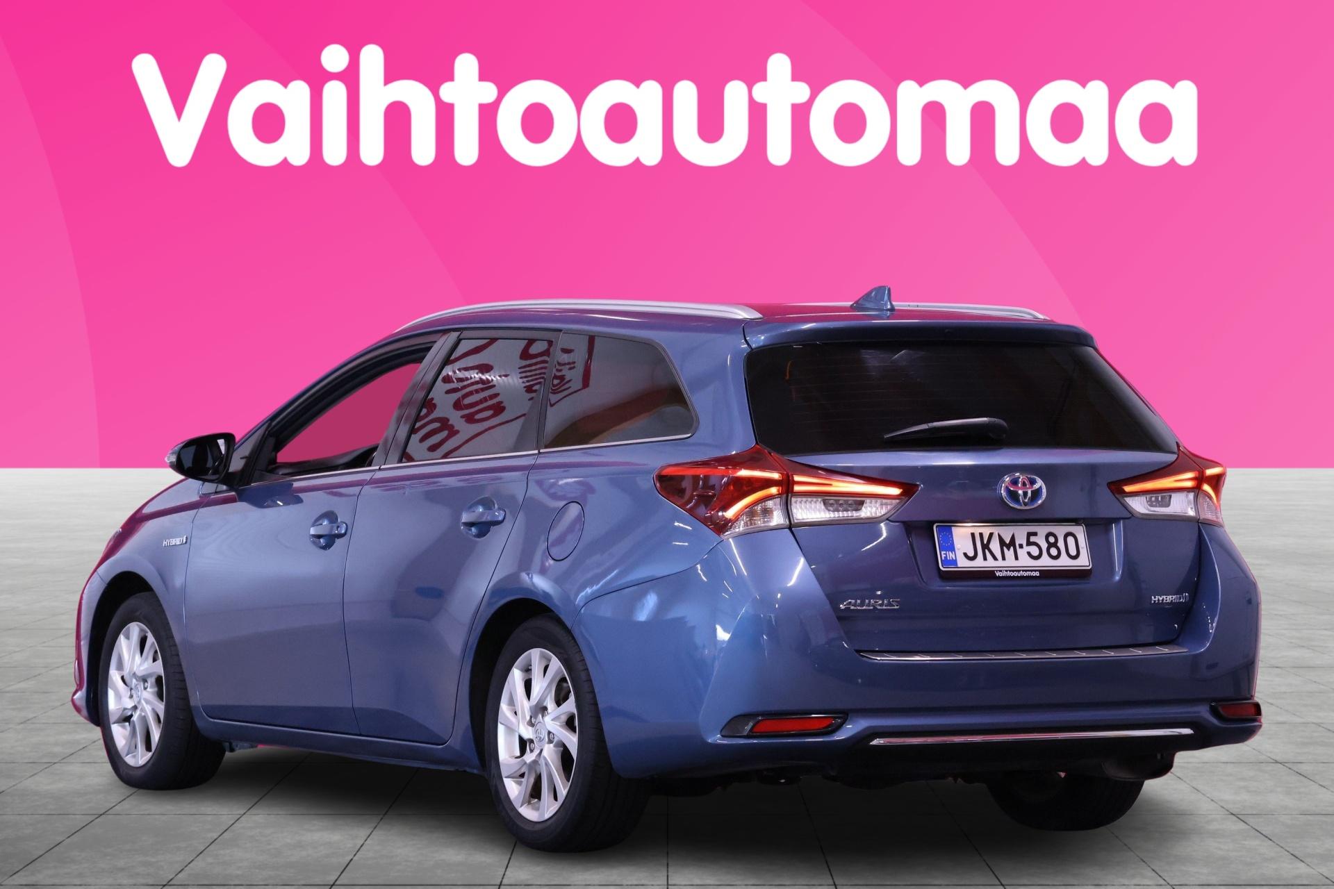 TOYOTA Auris 5