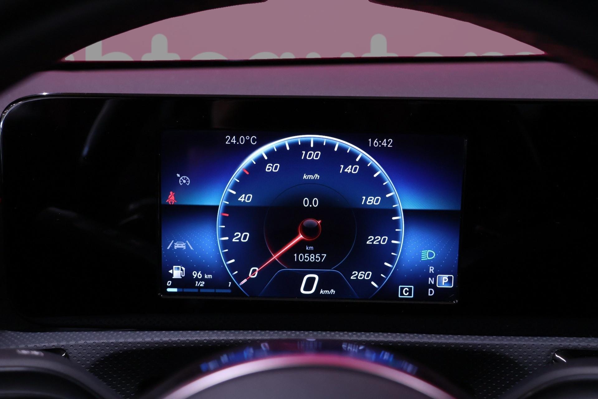 MERCEDES-BENZ A 2019