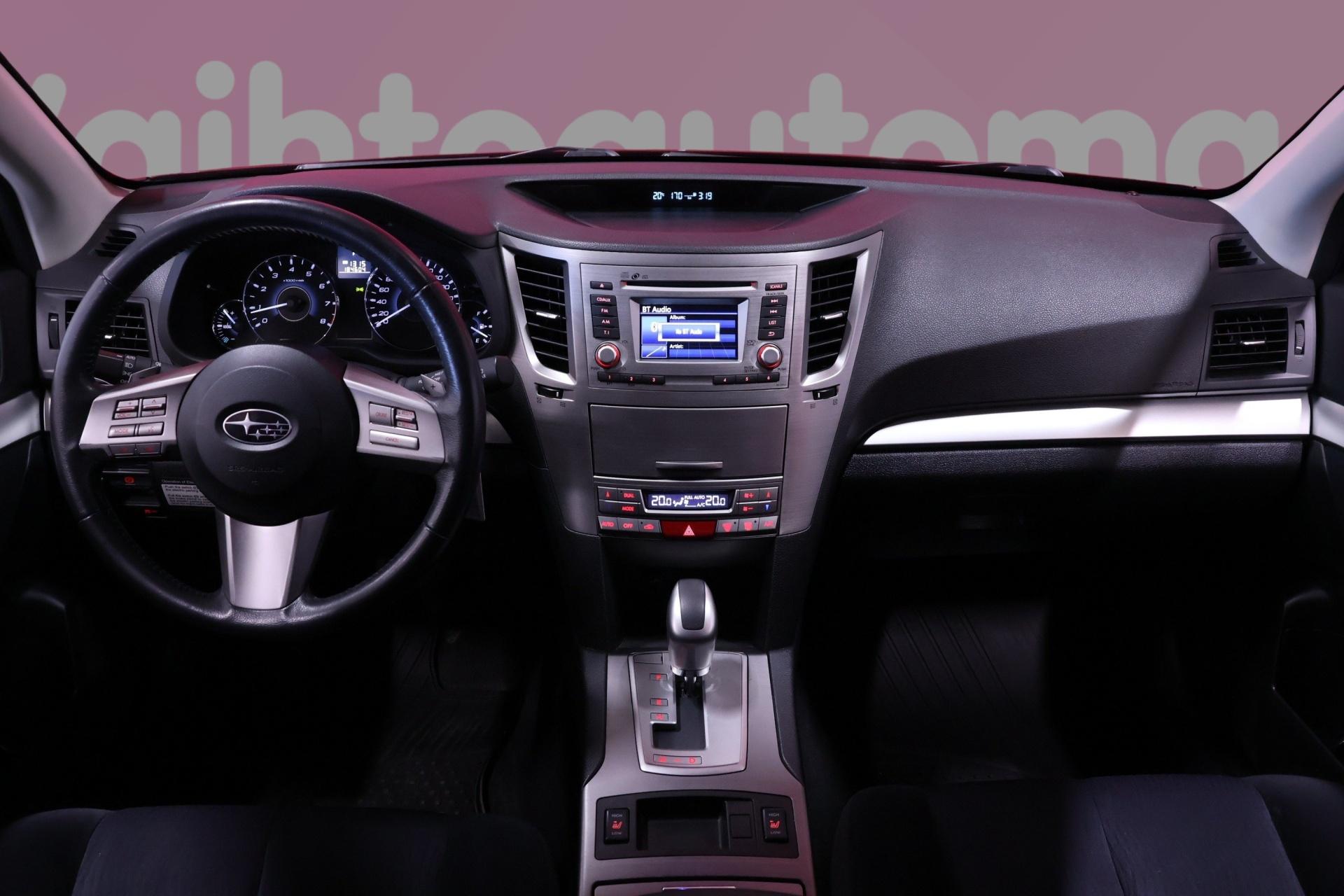 SUBARU Outback 2012