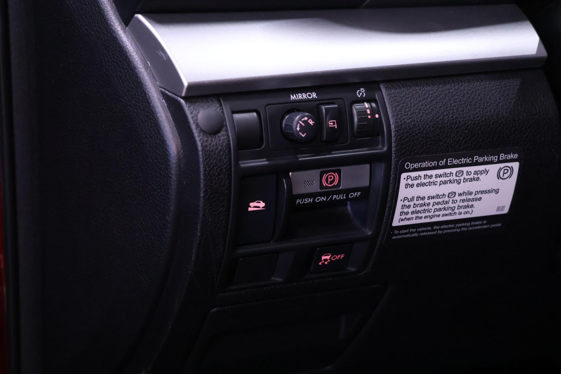 SUBARU Outback 2012