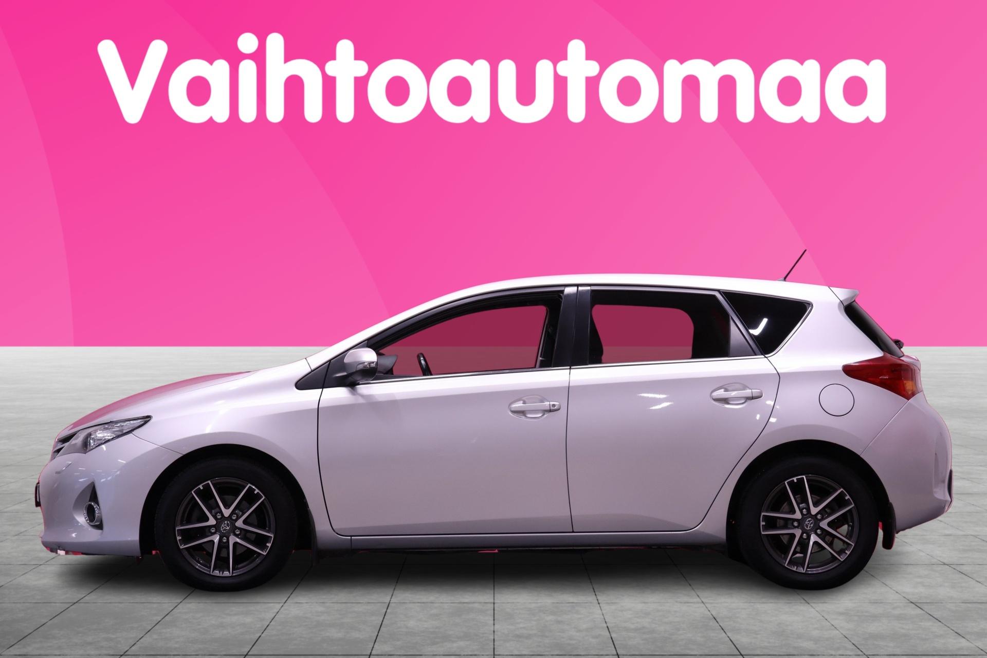 TOYOTA Auris 6
