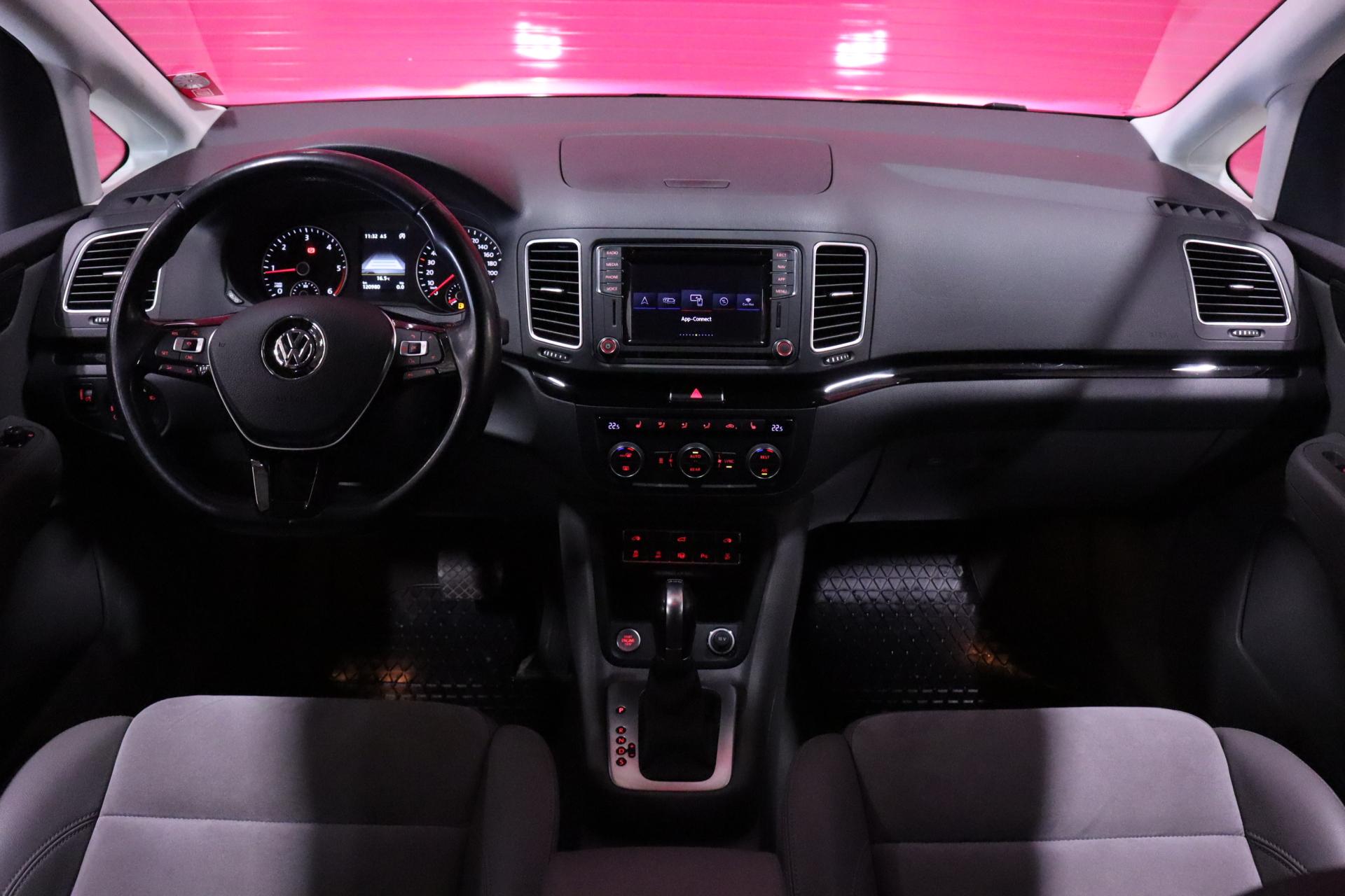 VOLKSWAGEN Sharan 2018