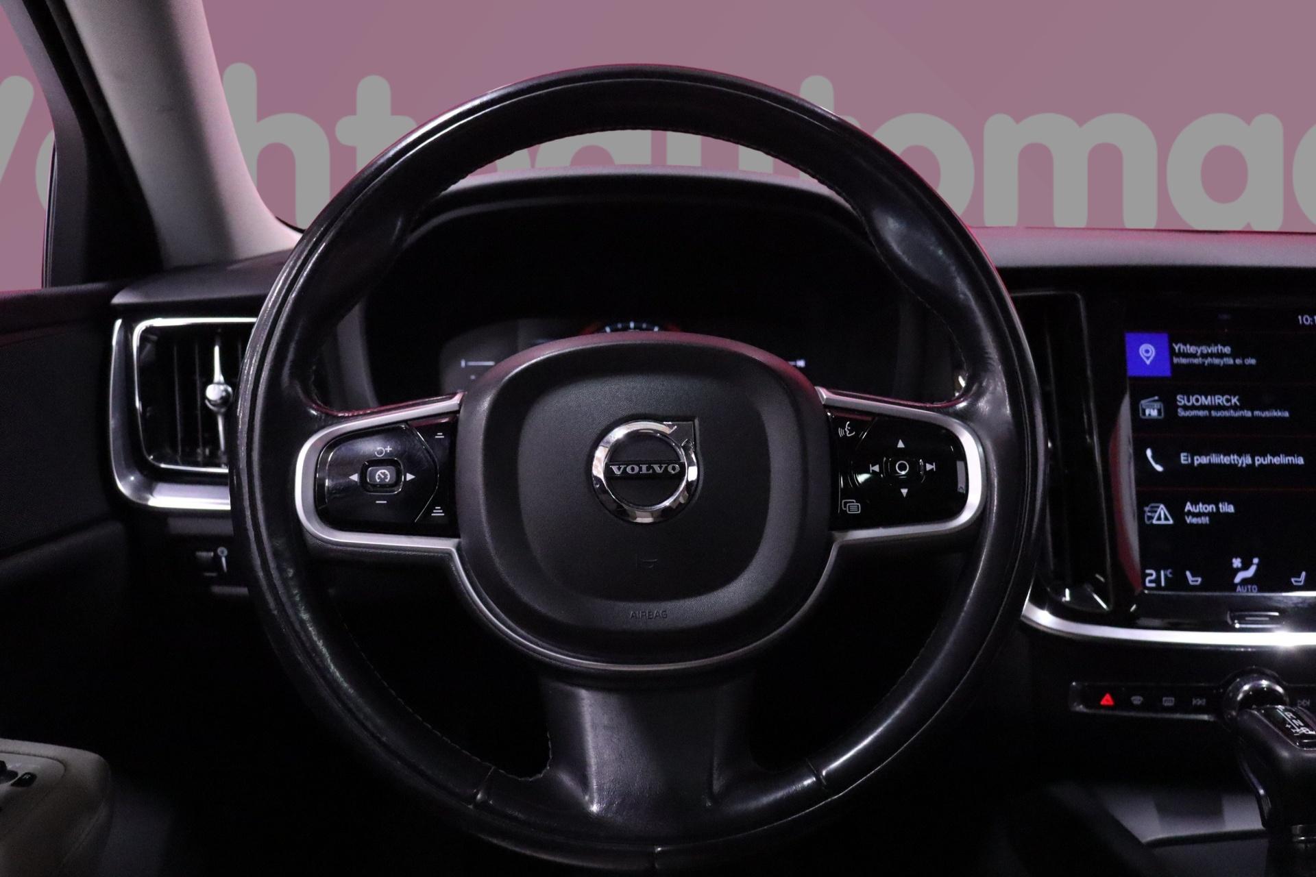 VOLVO V60 13