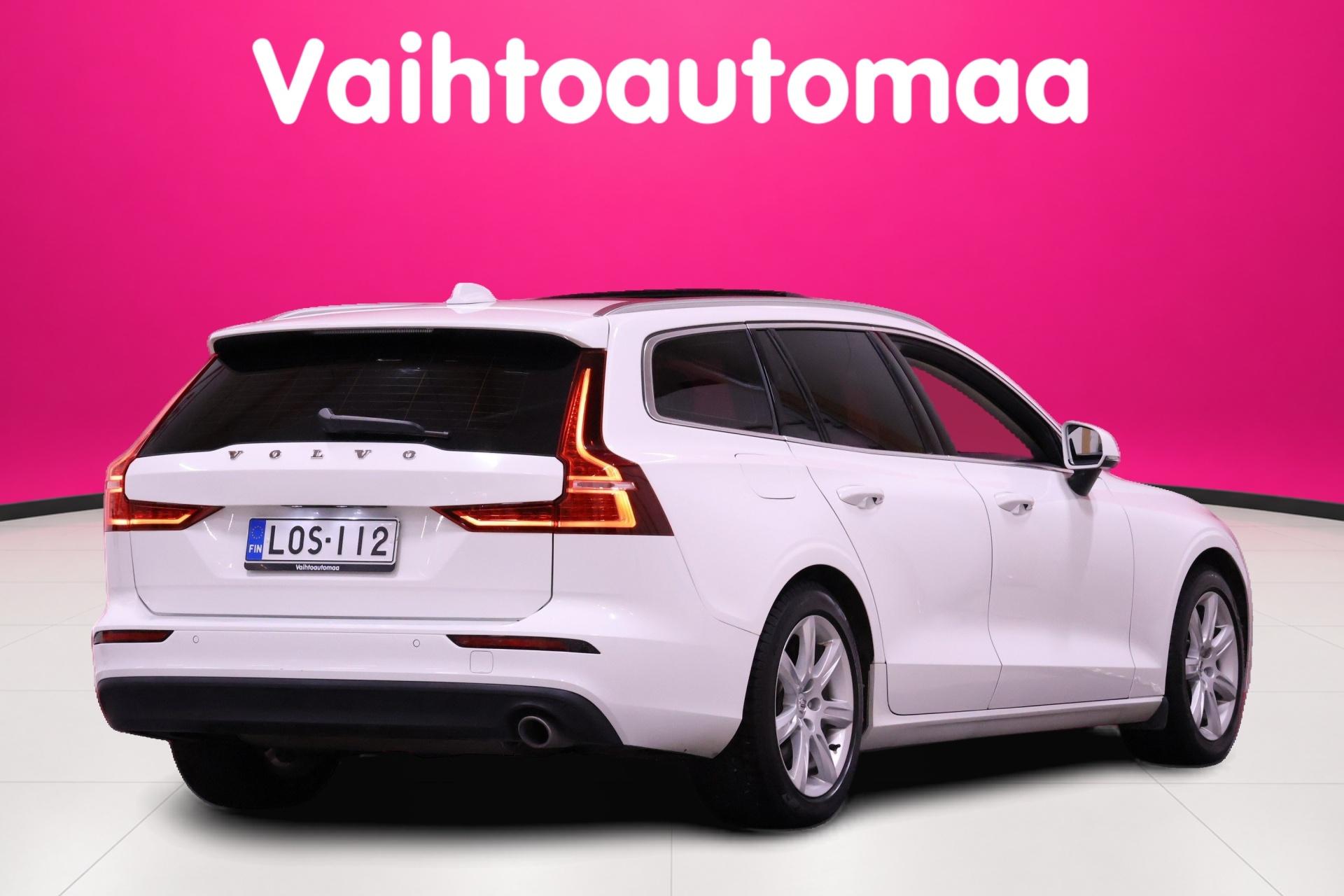 VOLVO V60 3