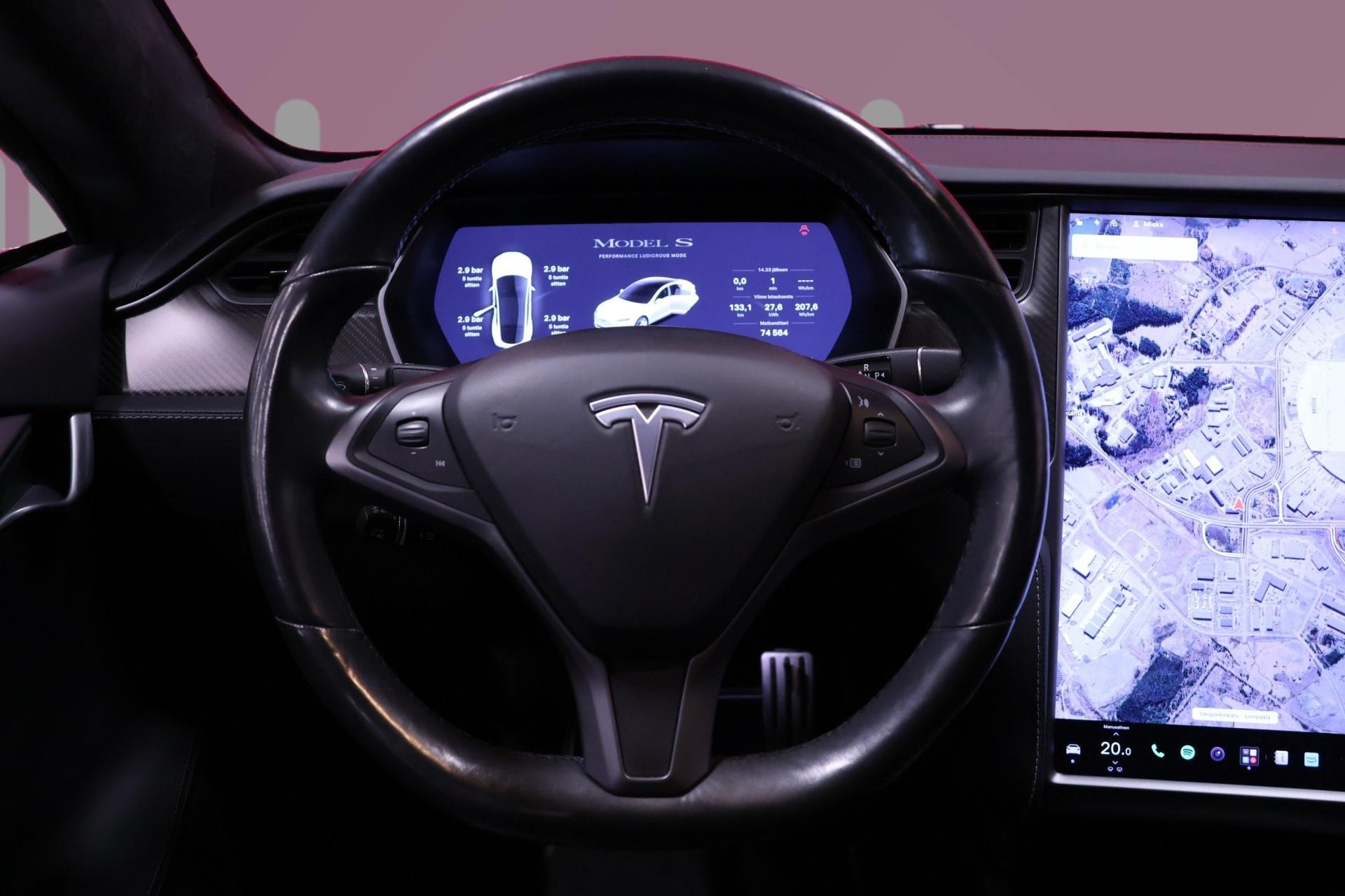 TESLA Model S 2021
