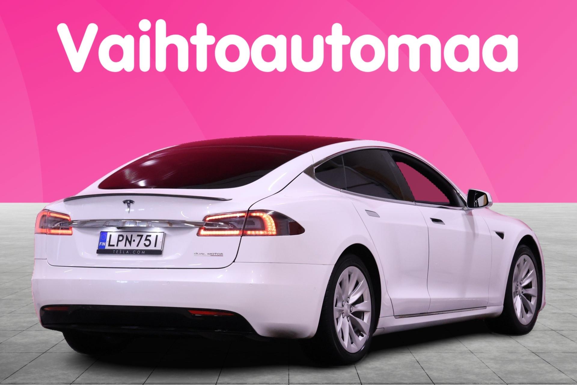 TESLA Model S 2021