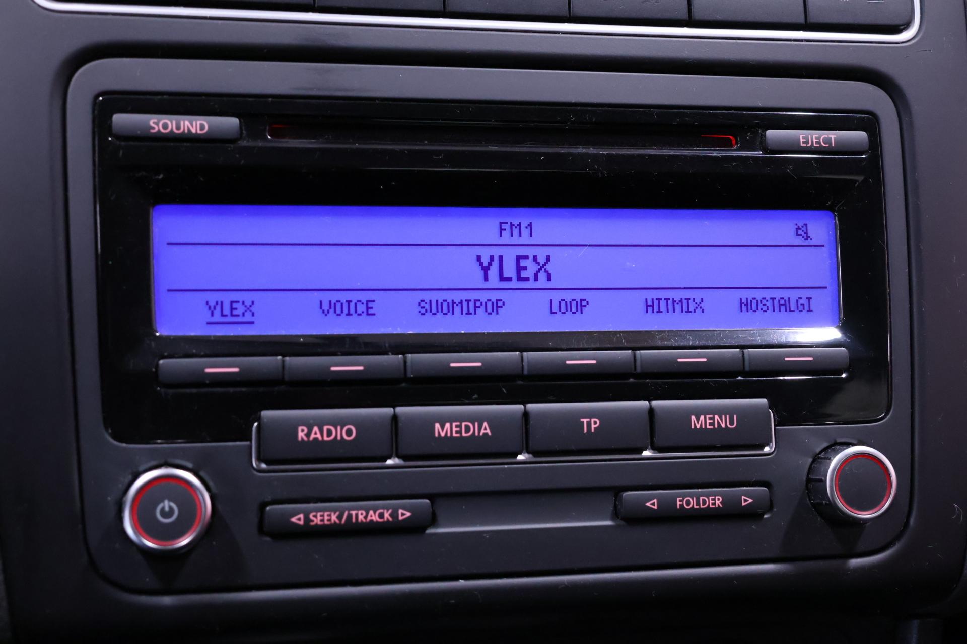 VOLKSWAGEN Polo 2011
