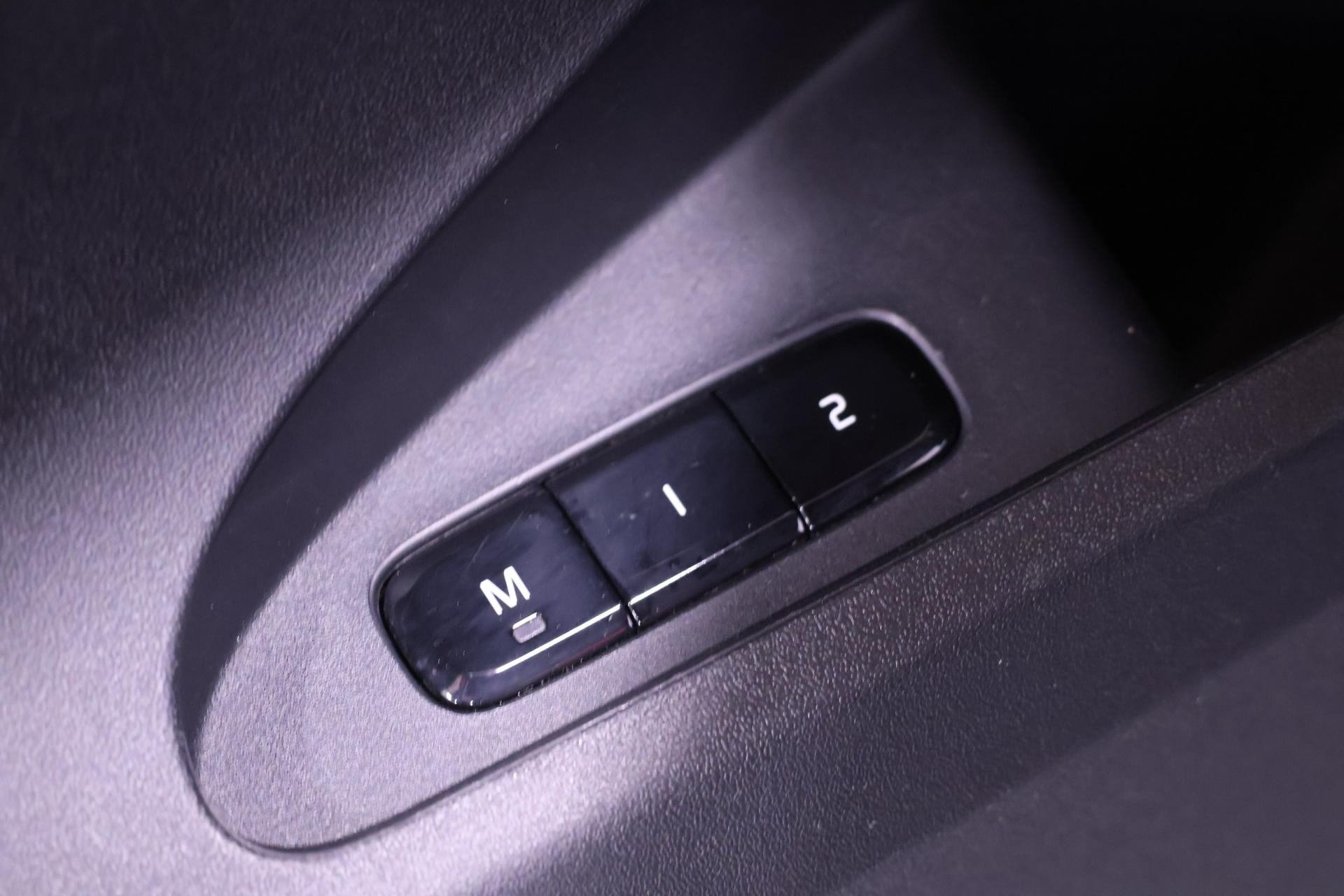 POLESTAR 2 2023