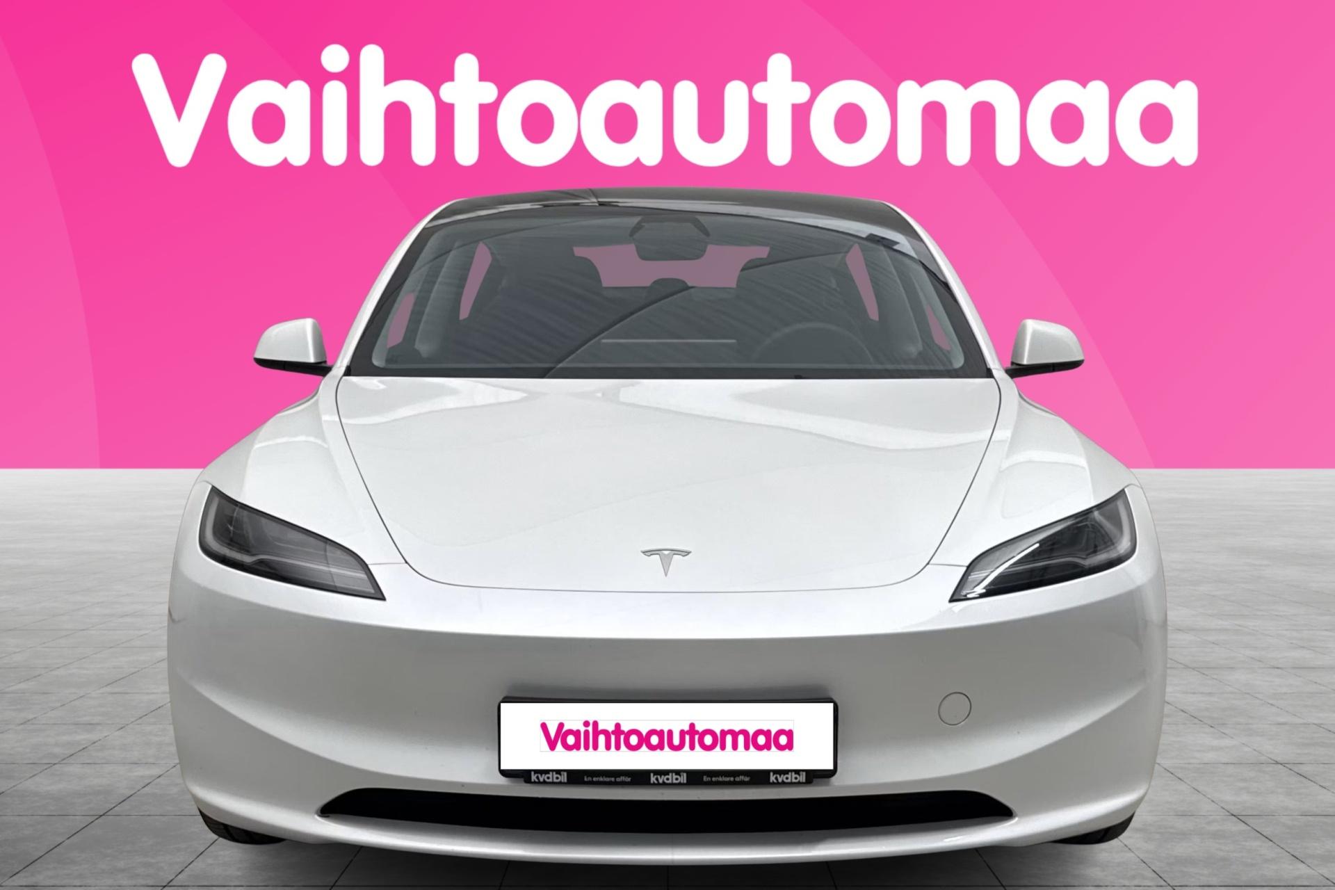 TESLA Model 3 2024