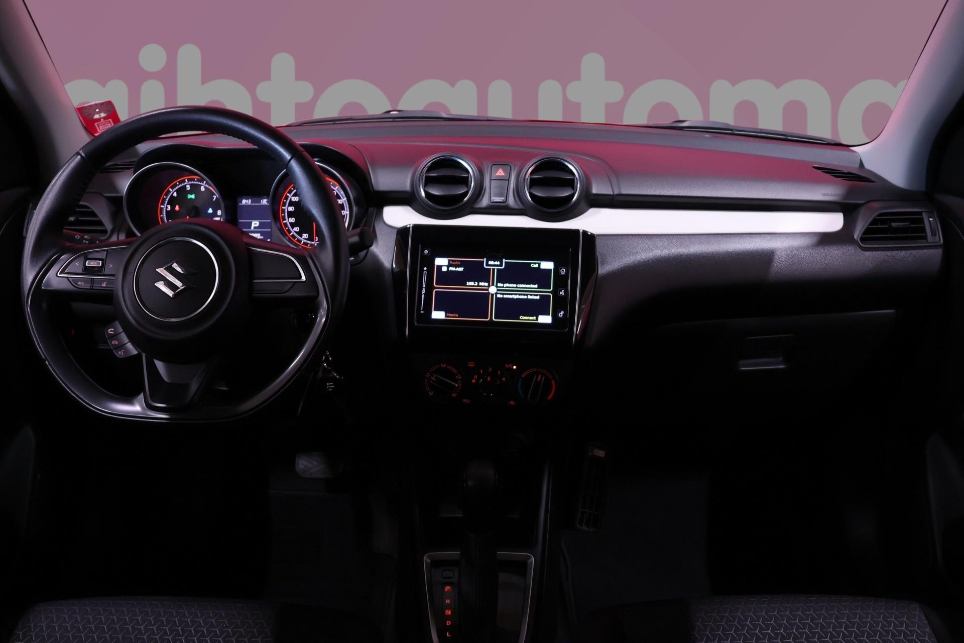 SUZUKI Swift 13