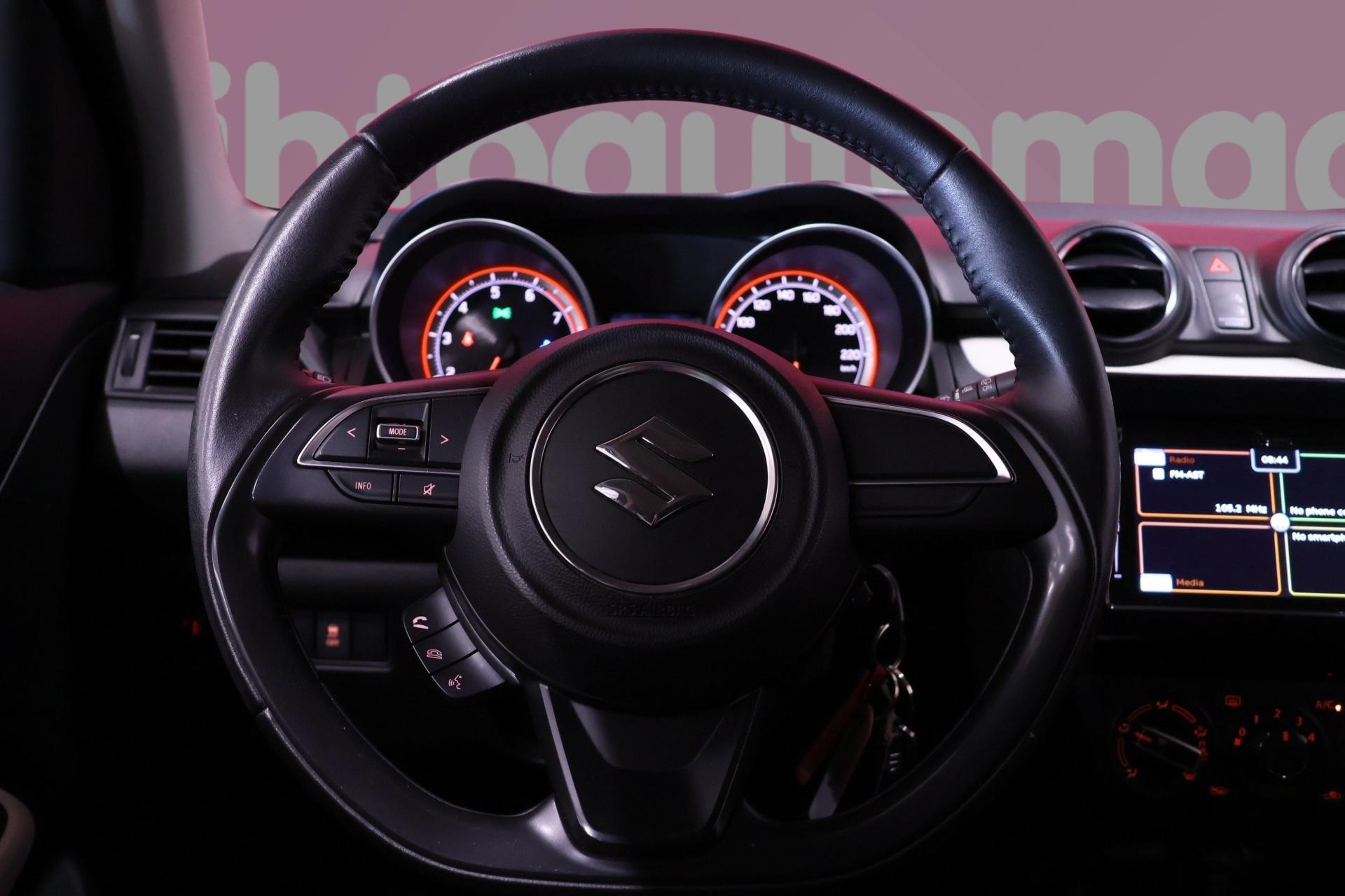 SUZUKI Swift 14