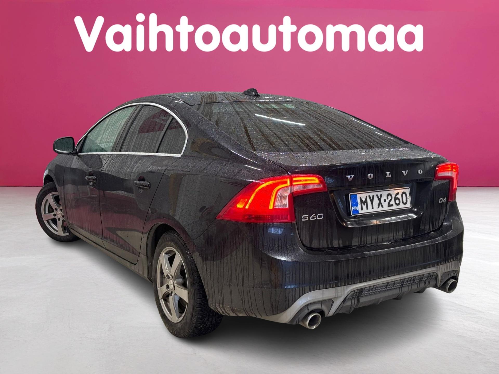 VOLVO S60 2015