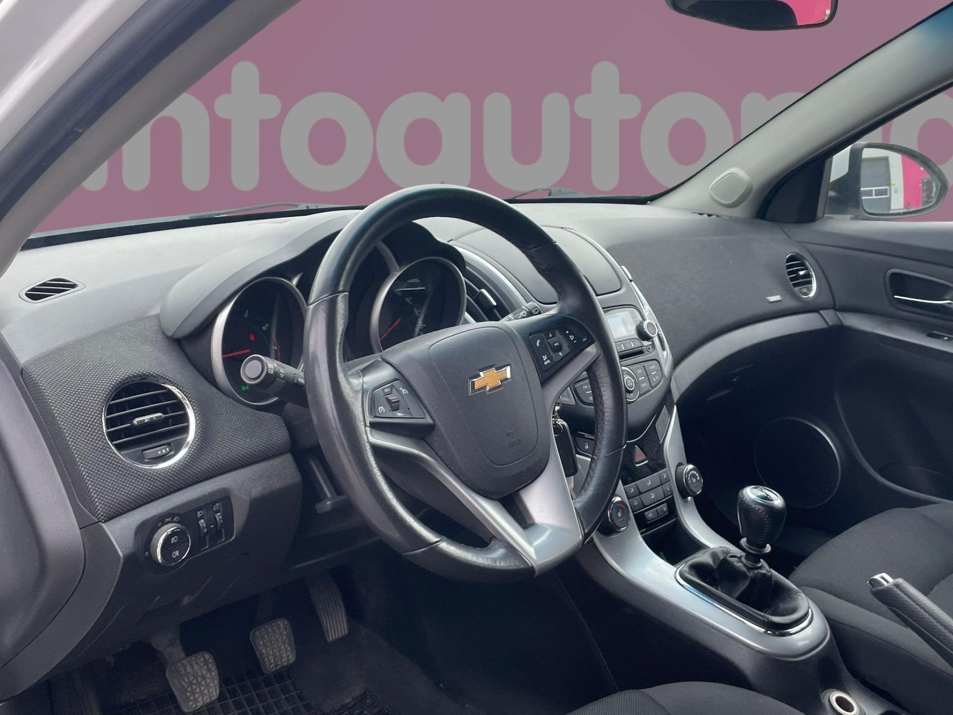 CHEVROLET Cruze 2013