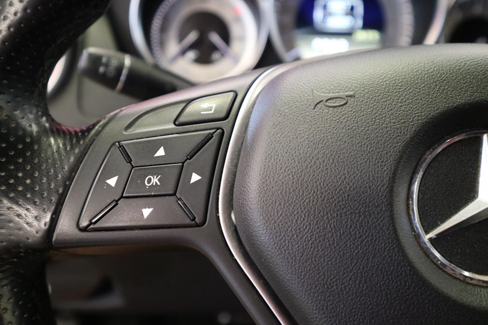 MERCEDES-BENZ C 2012