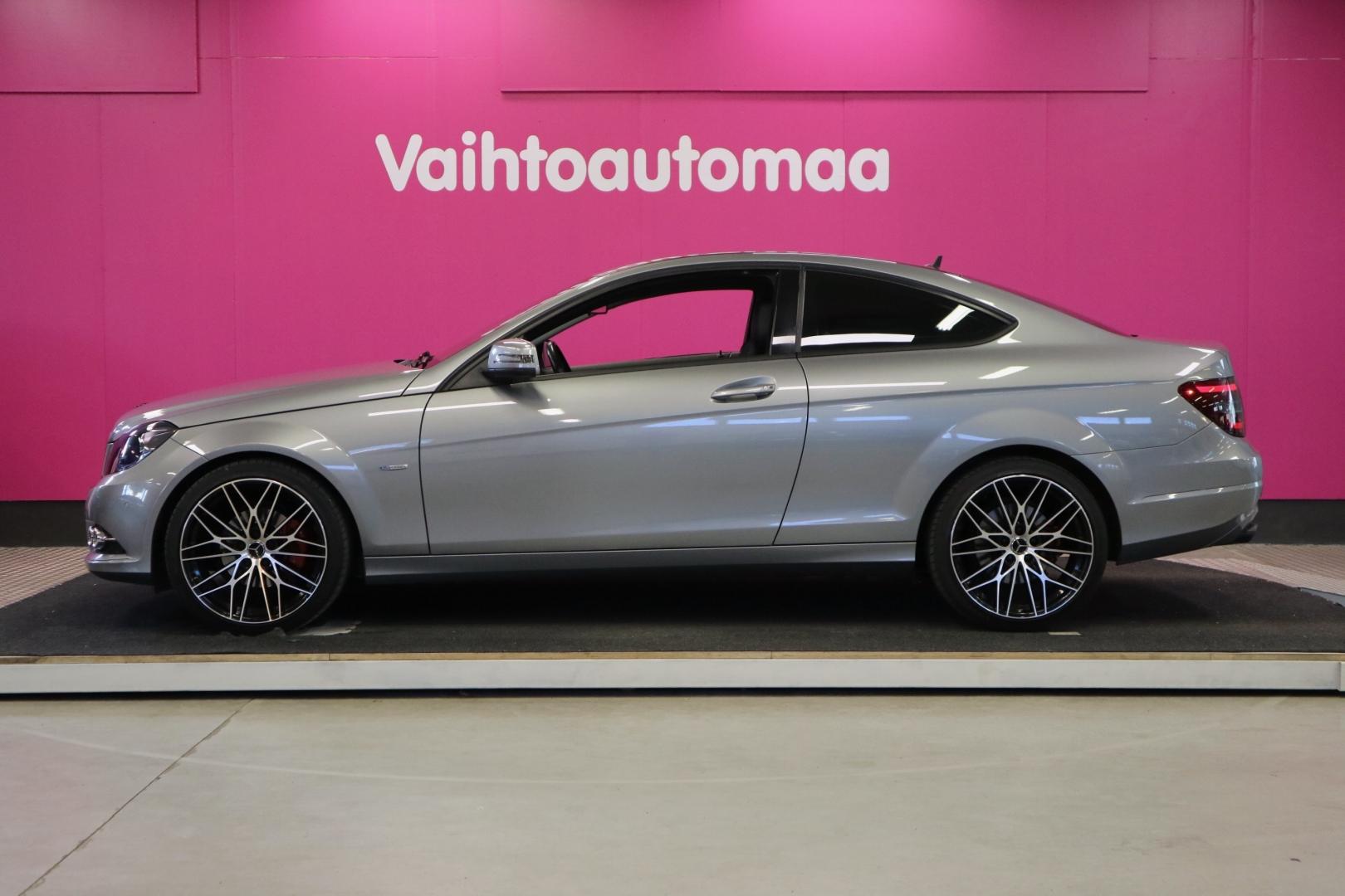MERCEDES-BENZ C 2012