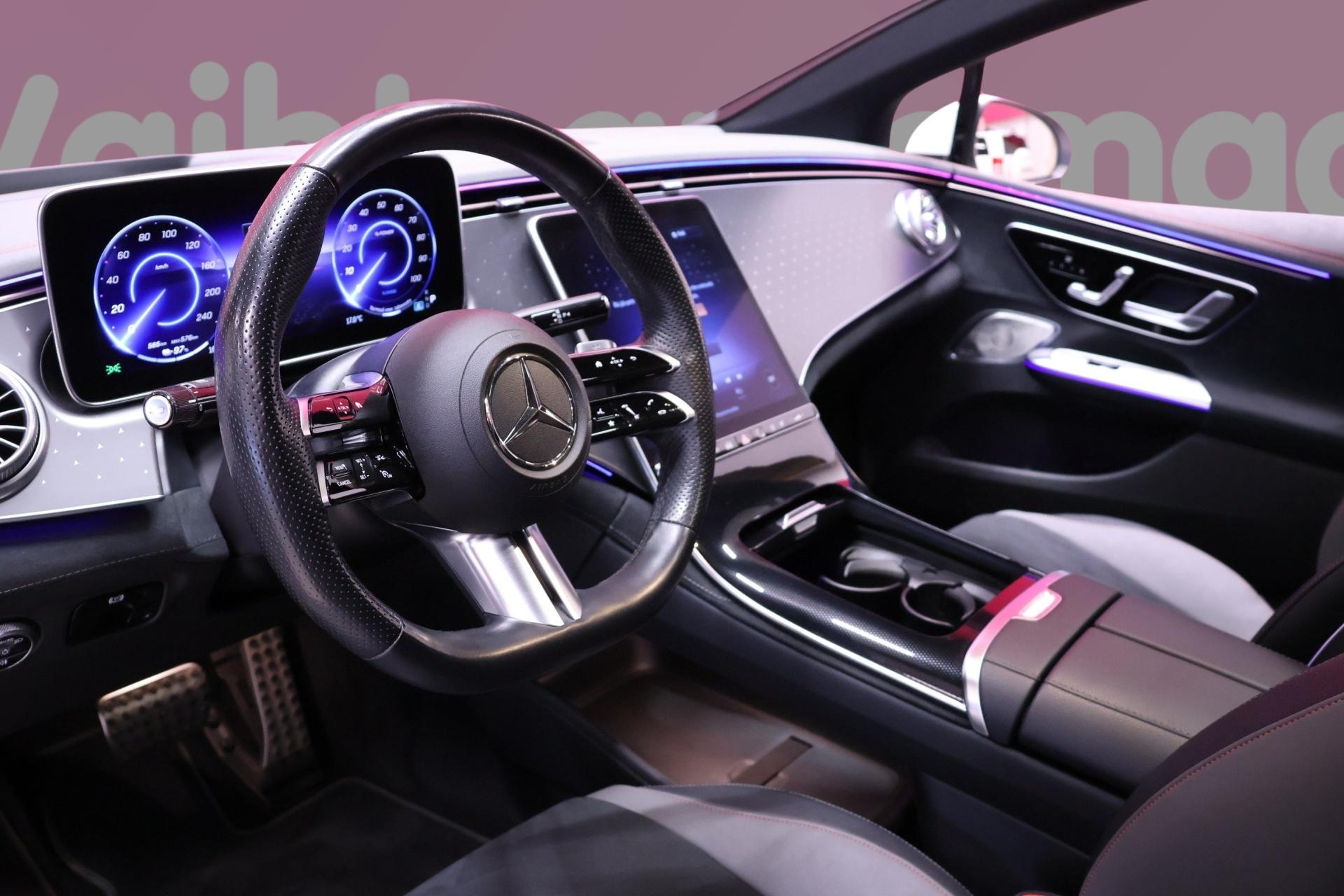 MERCEDES-BENZ EQE 2023