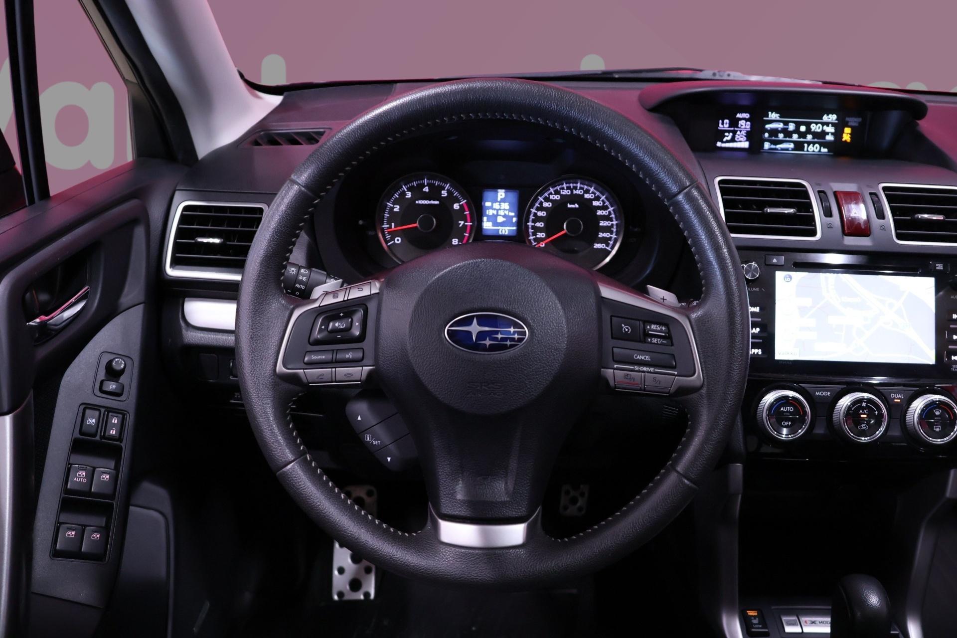 SUBARU Forester 12