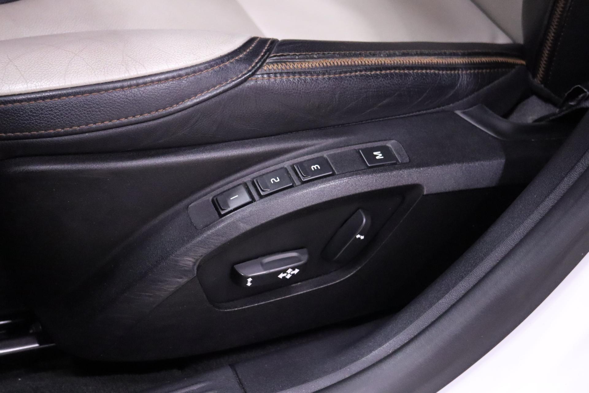 VOLVO V40 Cross Country 2013