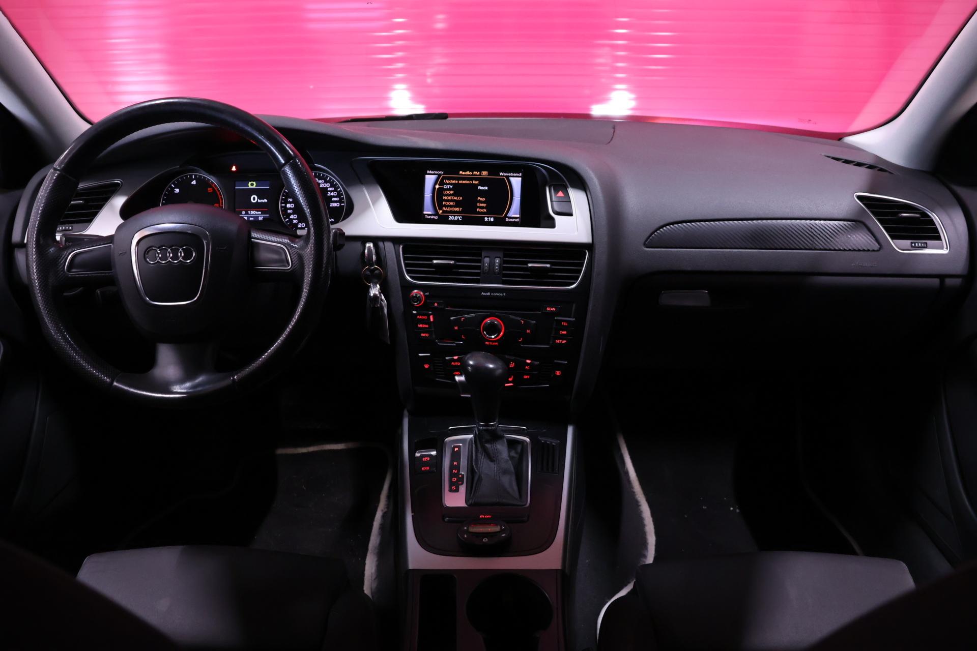 AUDI A4 2011
