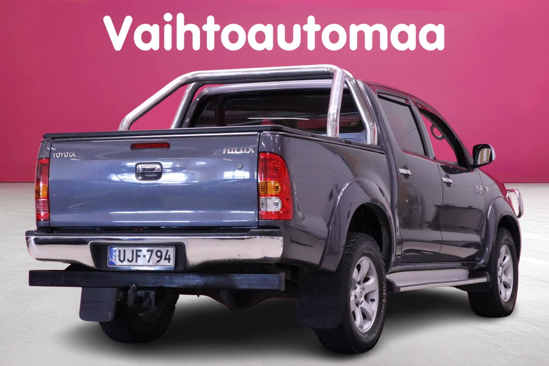 TOYOTA Hilux 2010