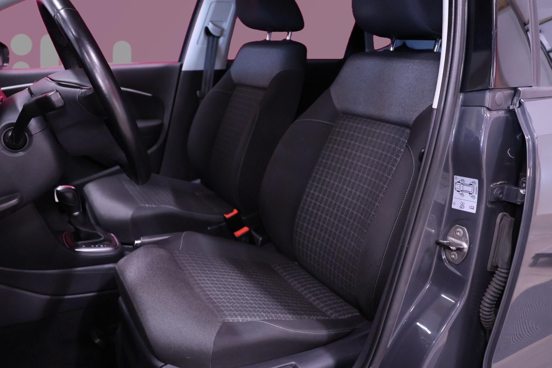 VOLKSWAGEN Polo 10