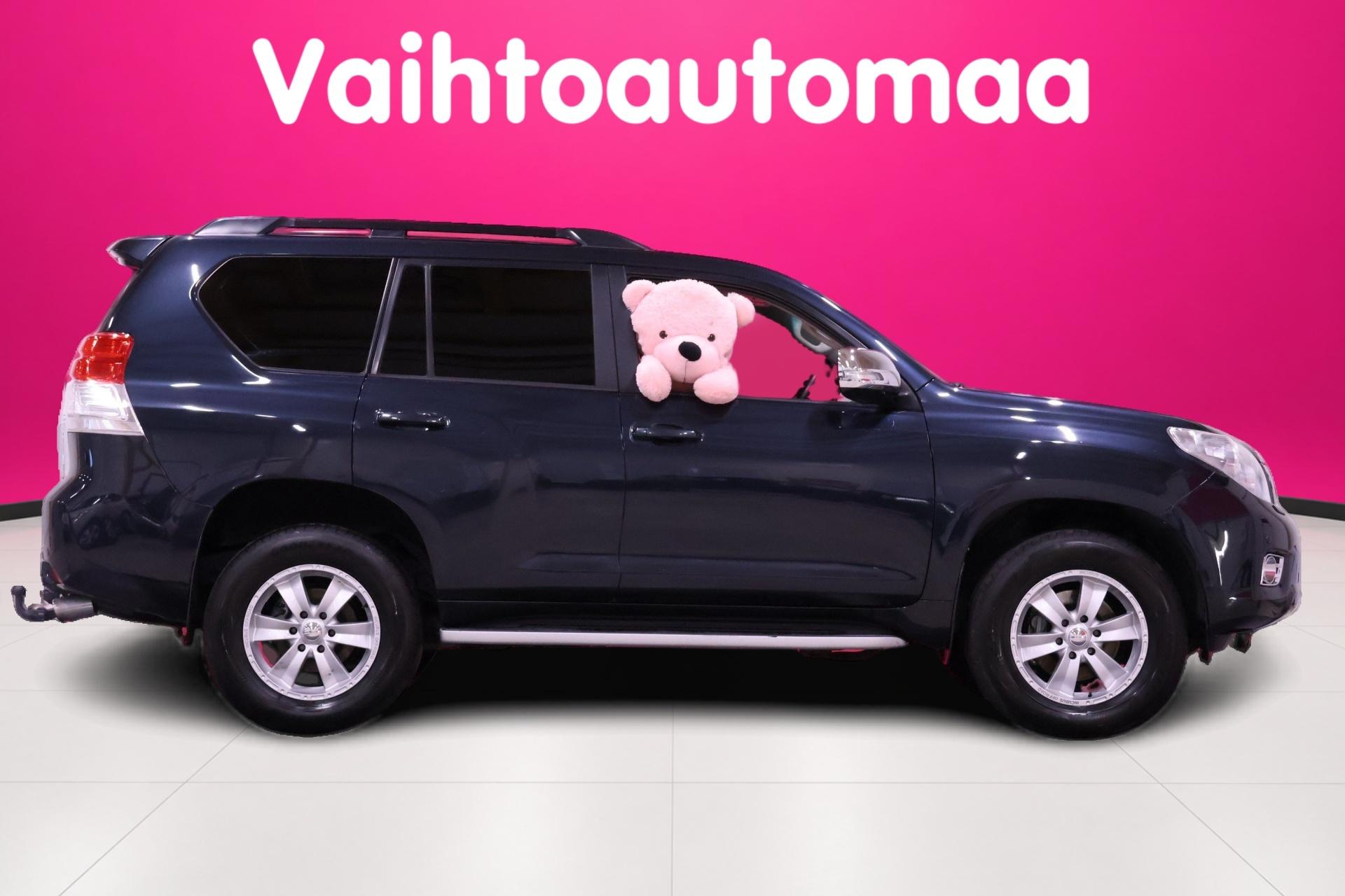TOYOTA Land Cruiser 2010