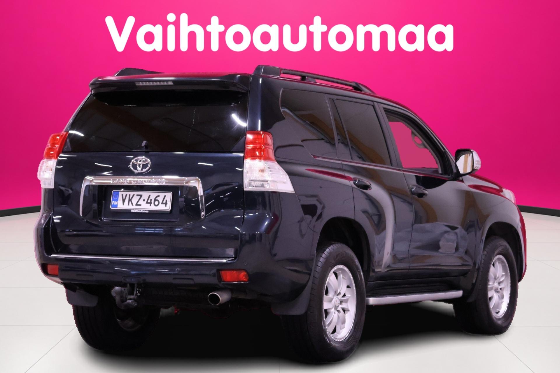 TOYOTA Land Cruiser 2010