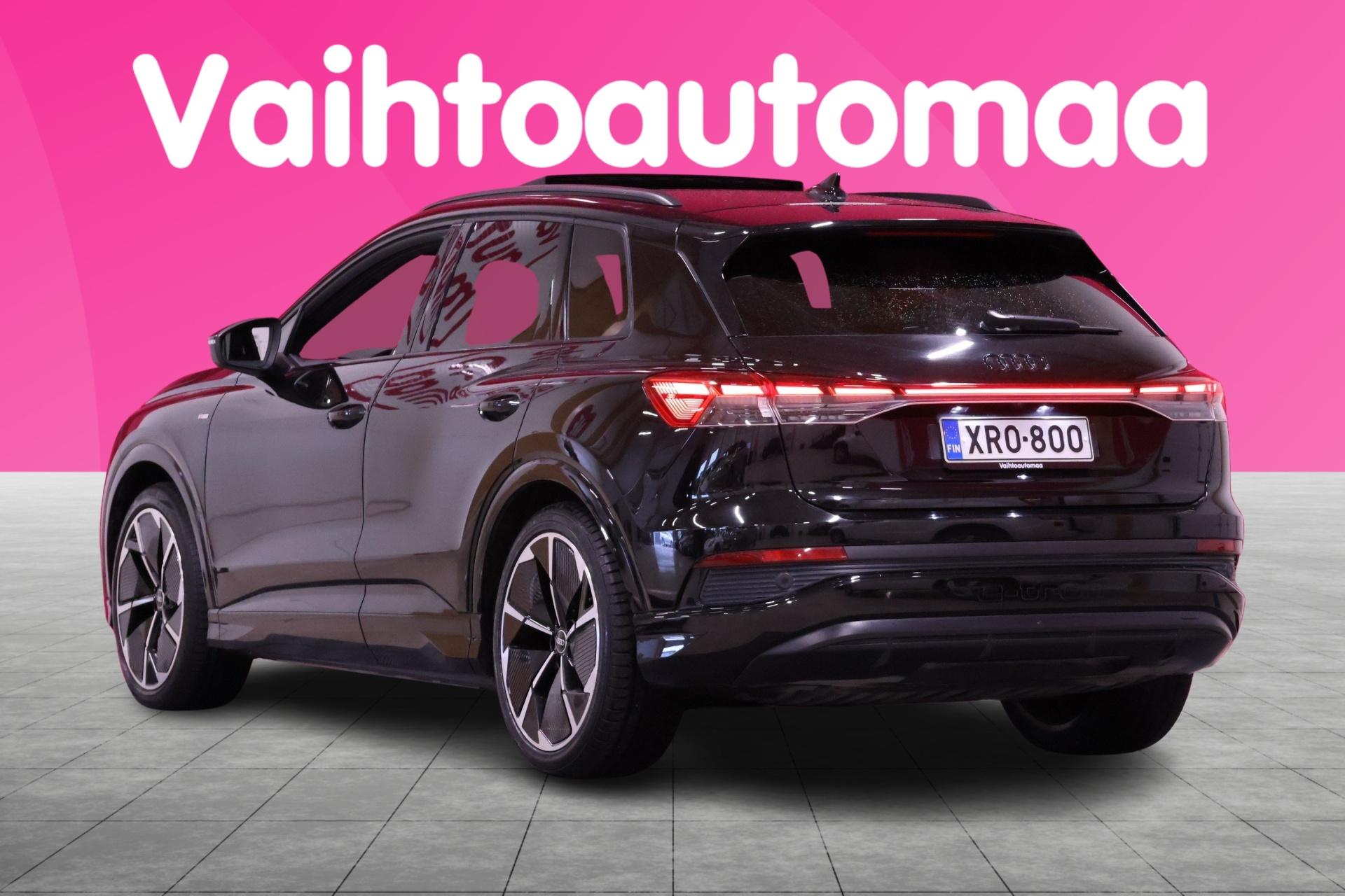 AUDI Q4 e-tron 2022