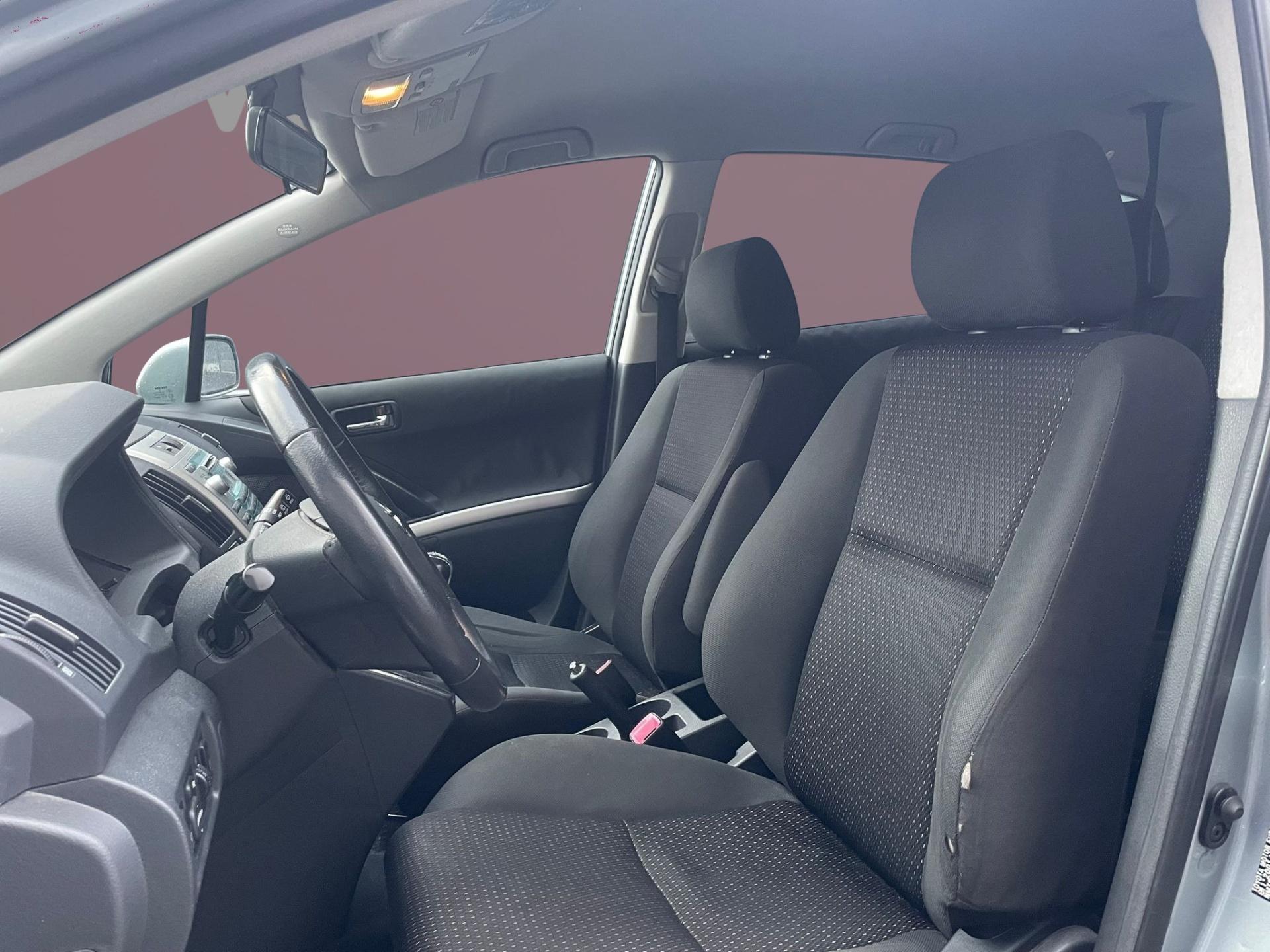 TOYOTA Corolla Verso 2009