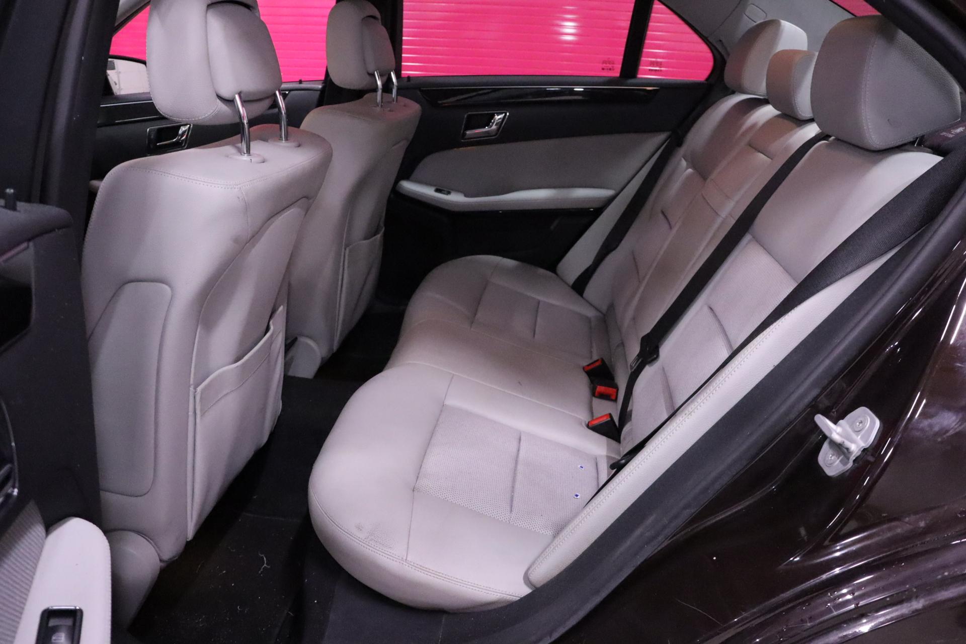 MERCEDES-BENZ E 2009