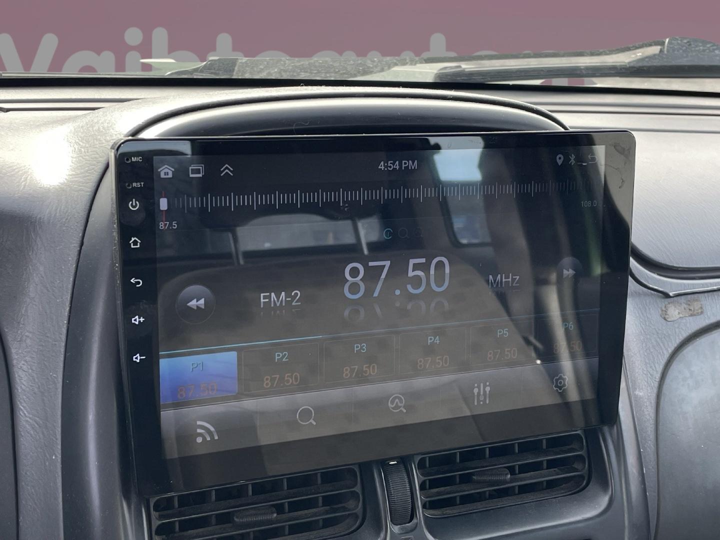 NISSAN King Cab 2003