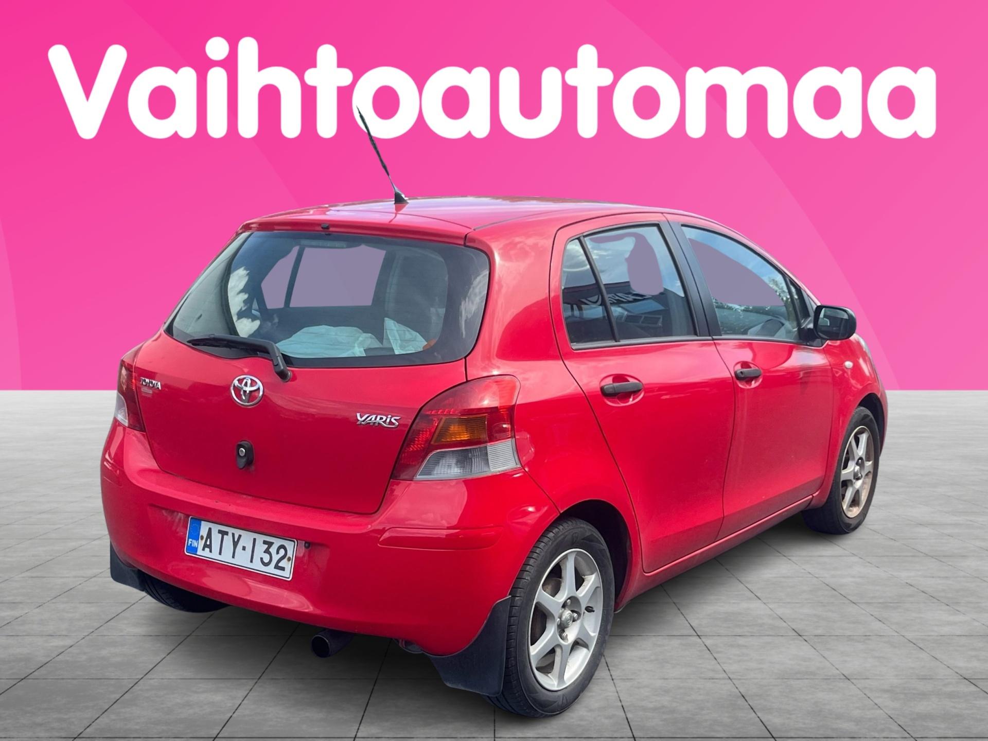 TOYOTA Yaris 2009