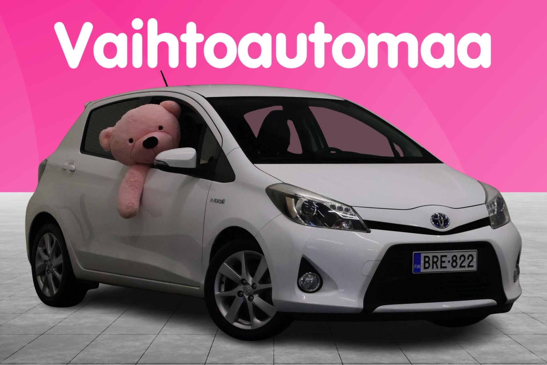 TOYOTA Yaris 2013