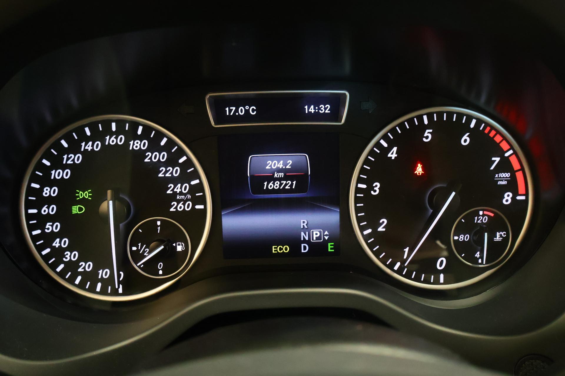 MERCEDES-BENZ A 2014