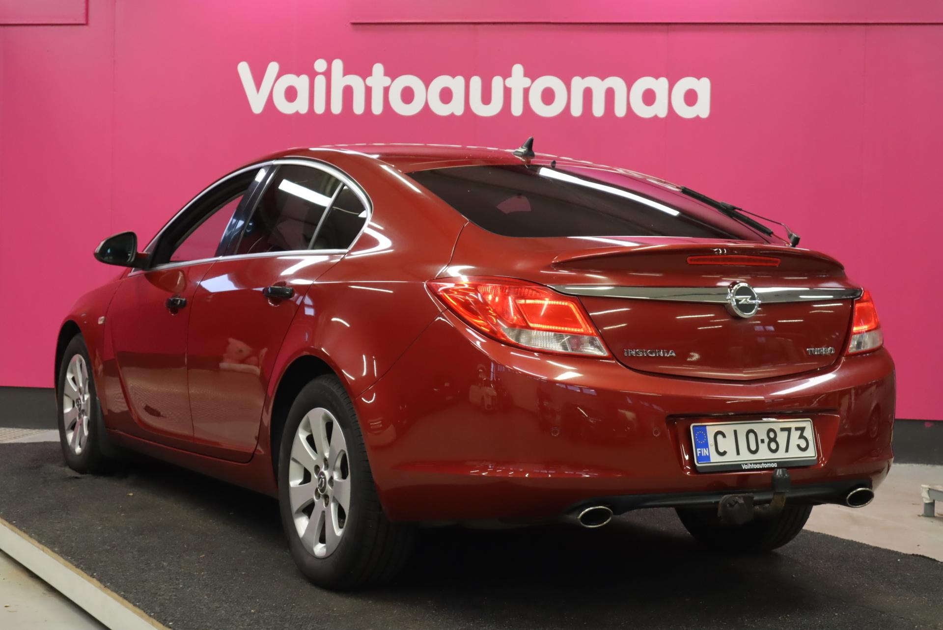 OPEL Insignia 2012