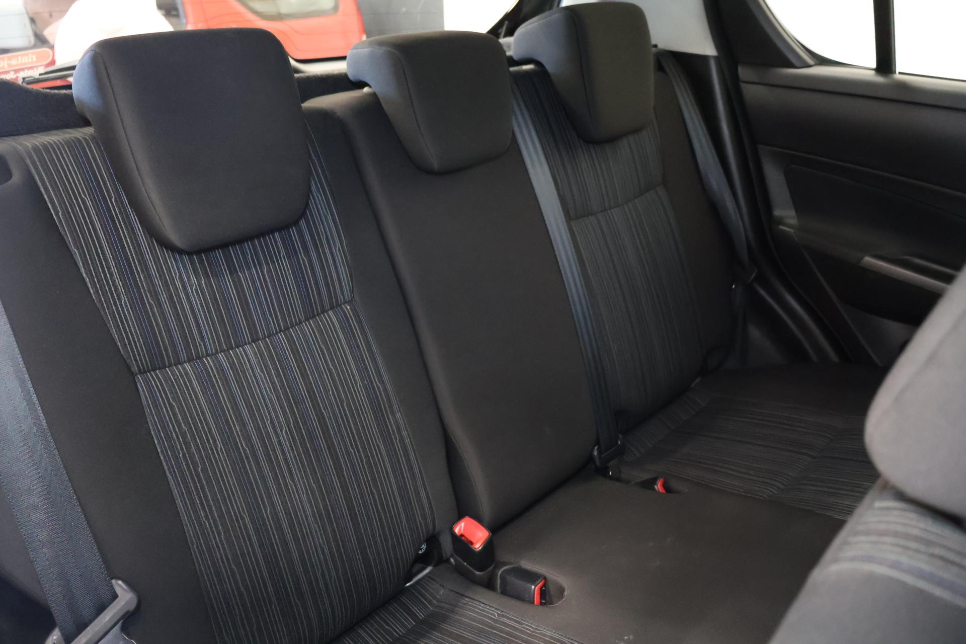 SUZUKI Swift 2013