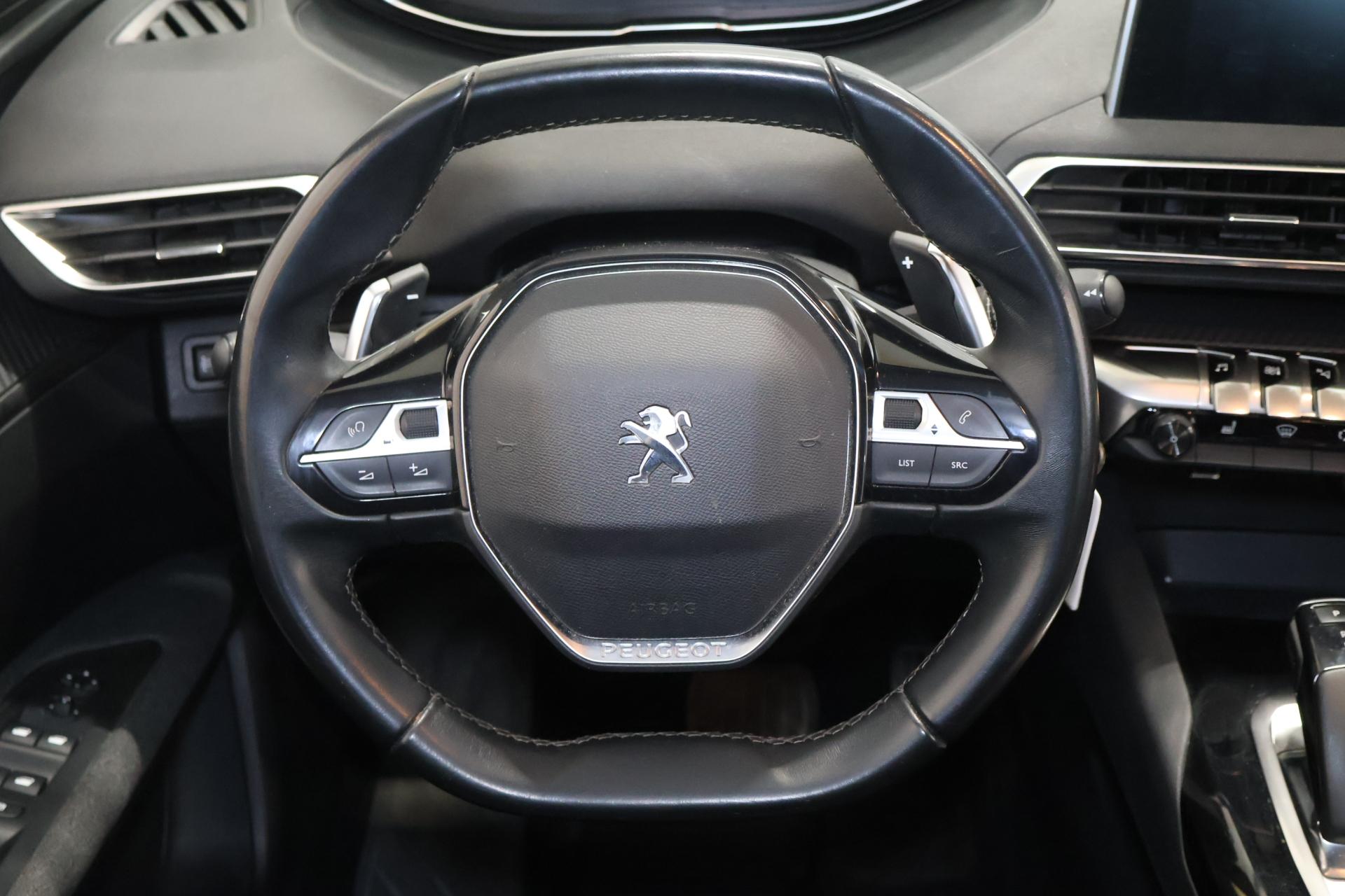 PEUGEOT 3008 2020