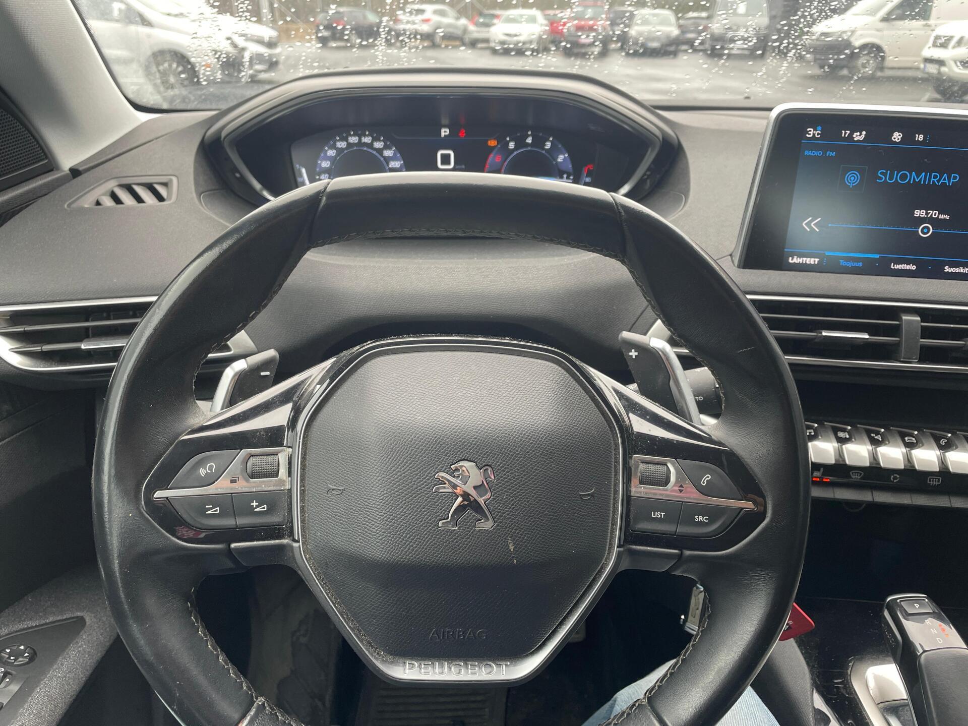 PEUGEOT 3008 2019