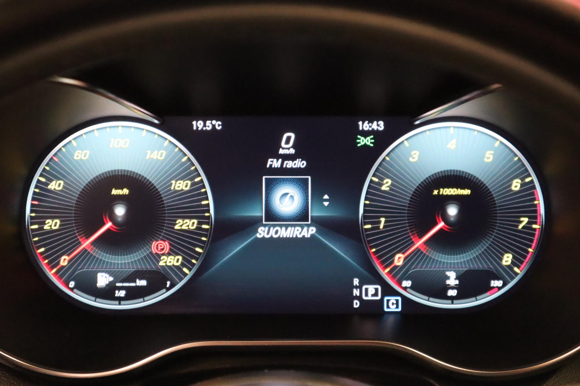 MERCEDES-BENZ C 2019