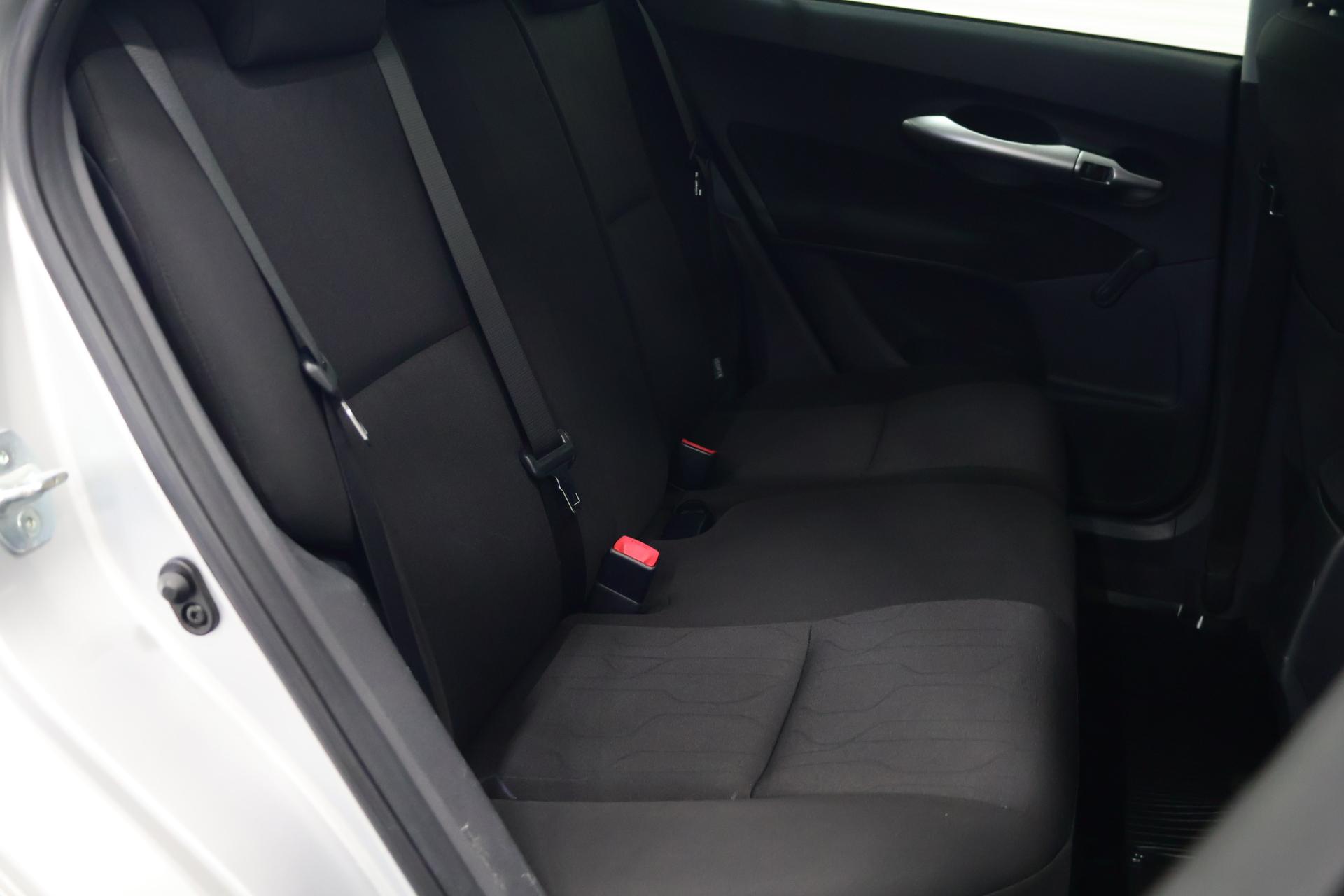 TOYOTA Auris 2011