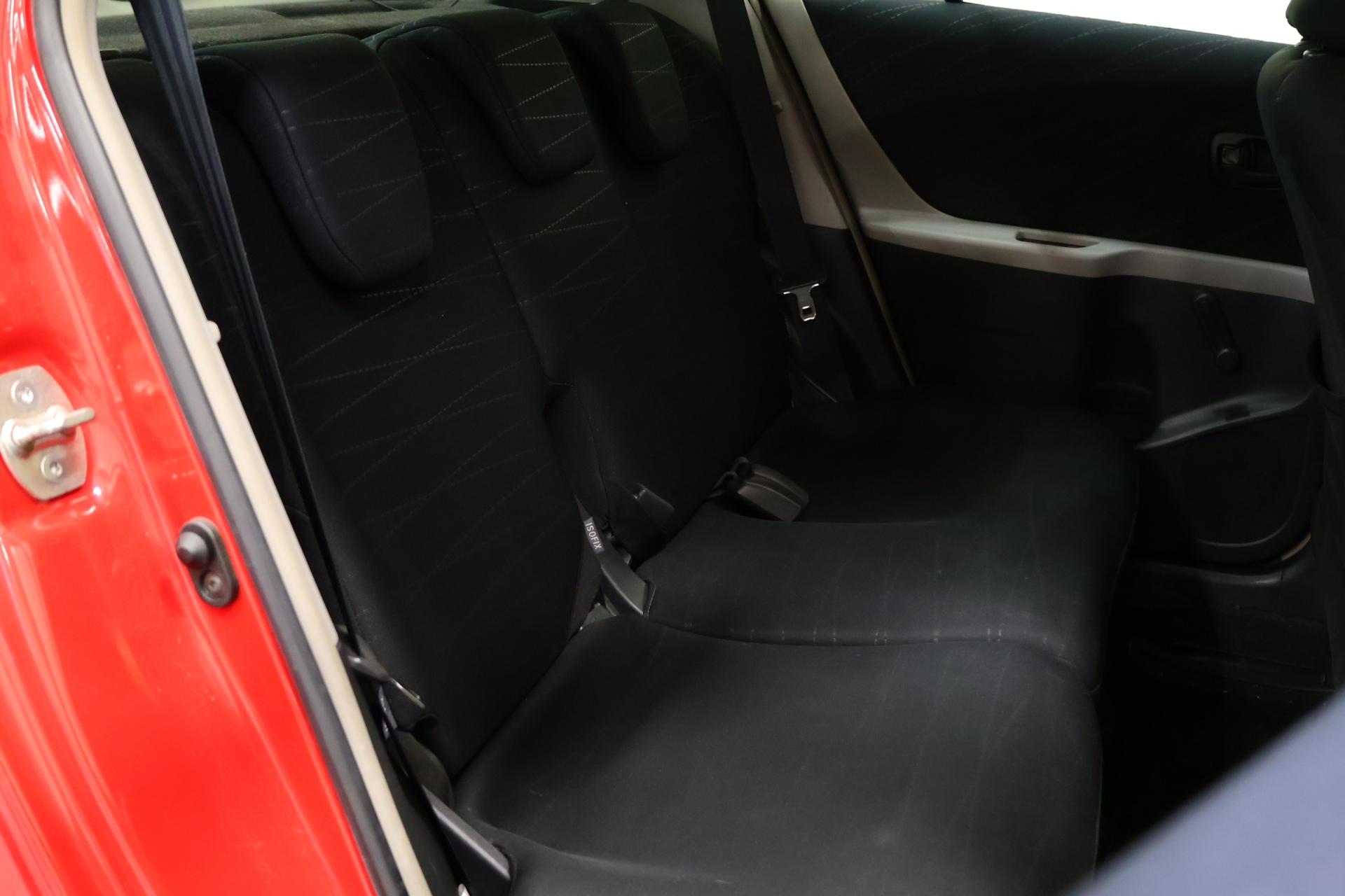 TOYOTA Yaris 2007