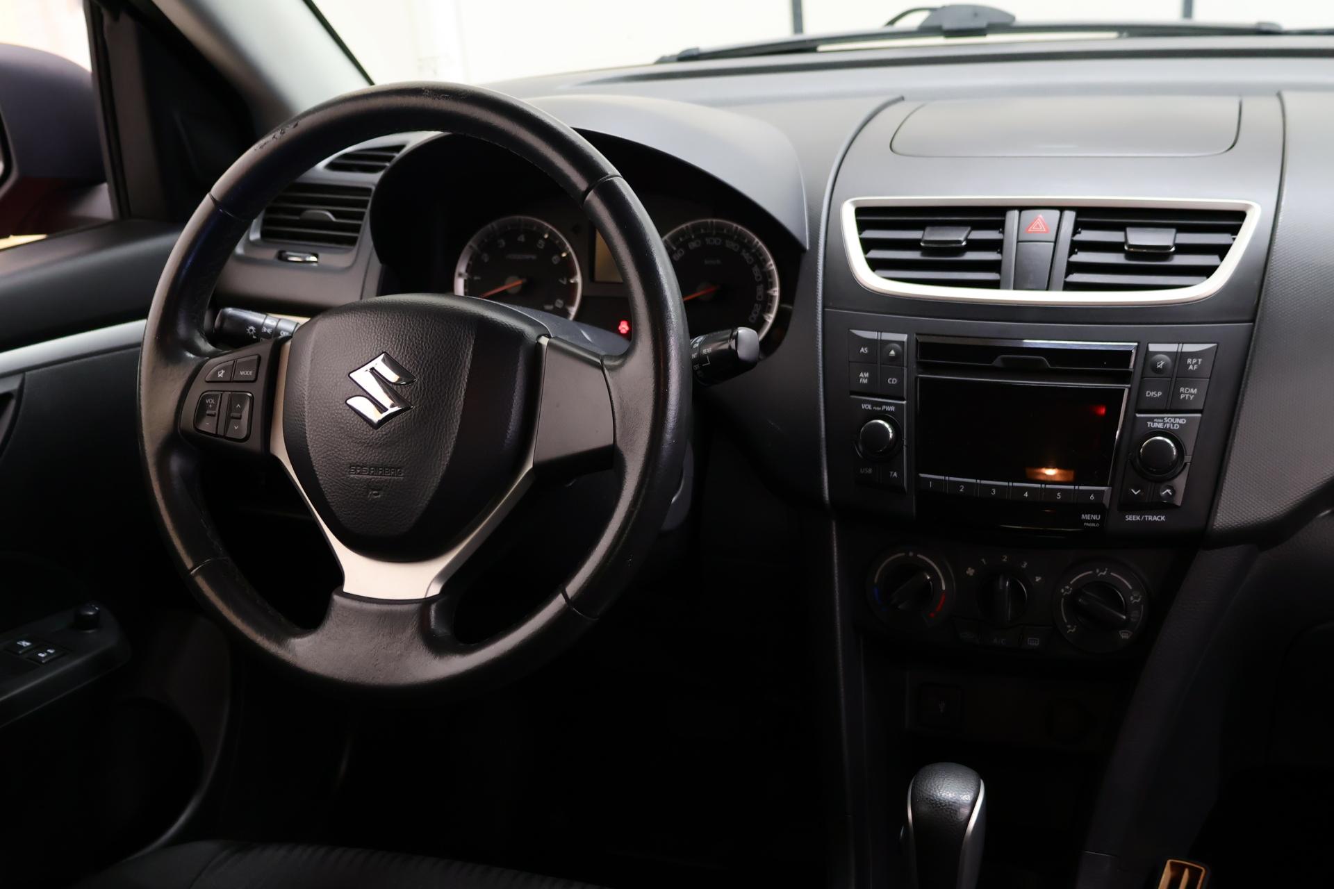 SUZUKI Swift 2011