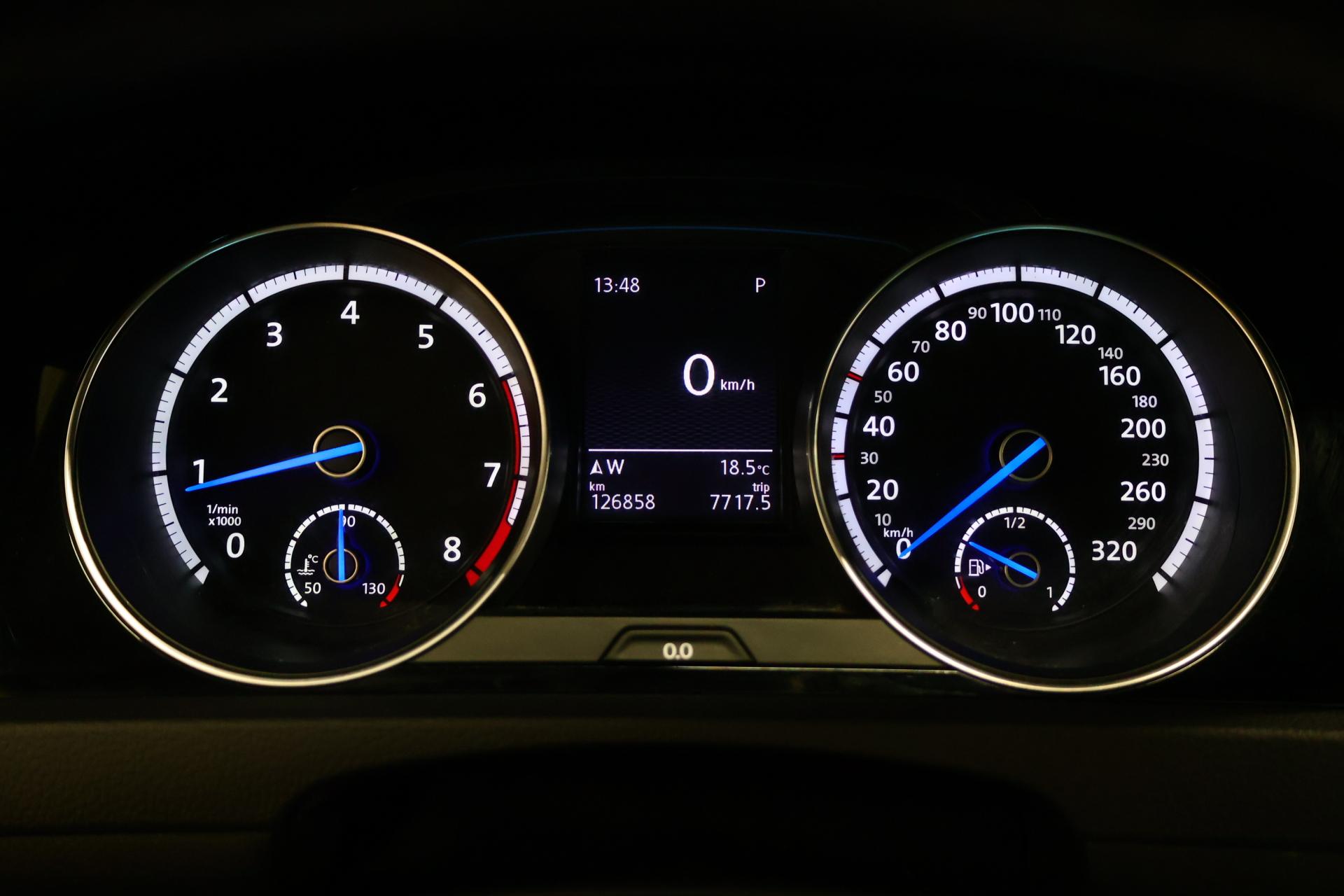 VOLKSWAGEN Golf 13