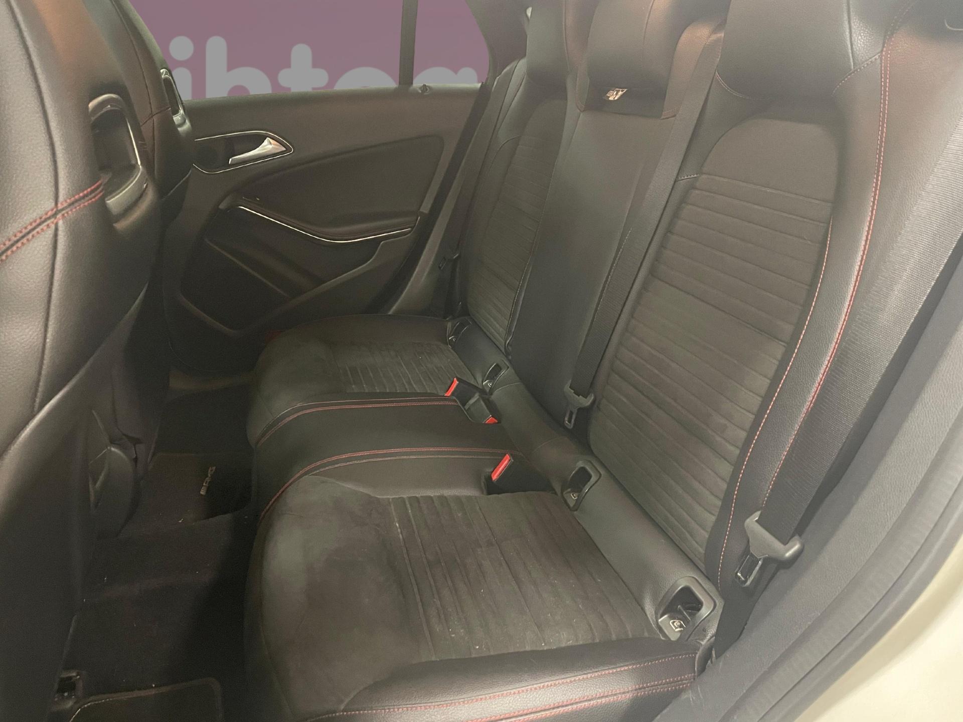 MERCEDES-BENZ CLA 2016