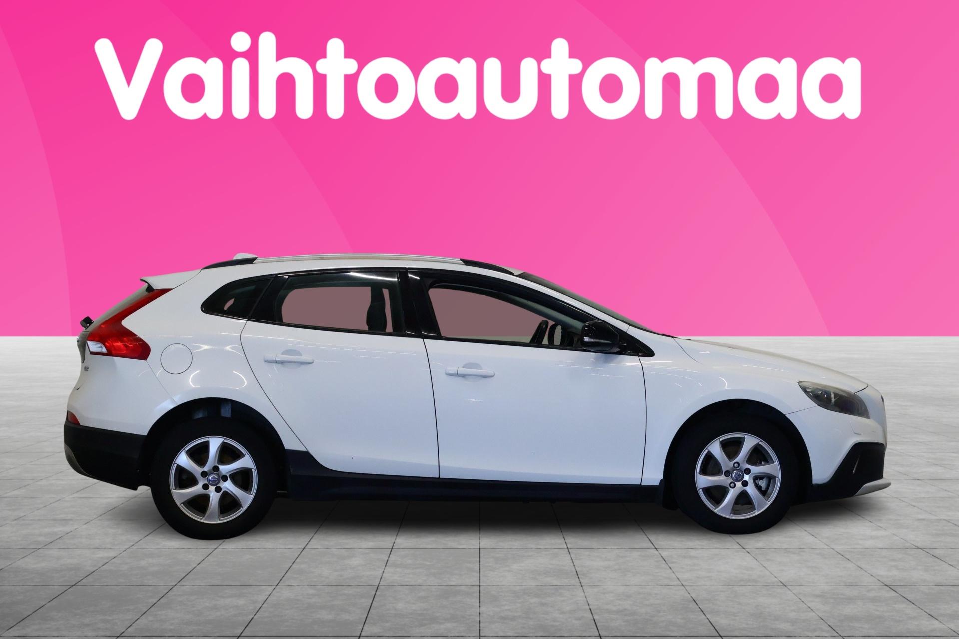 VOLVO V40 Cross Country 2013