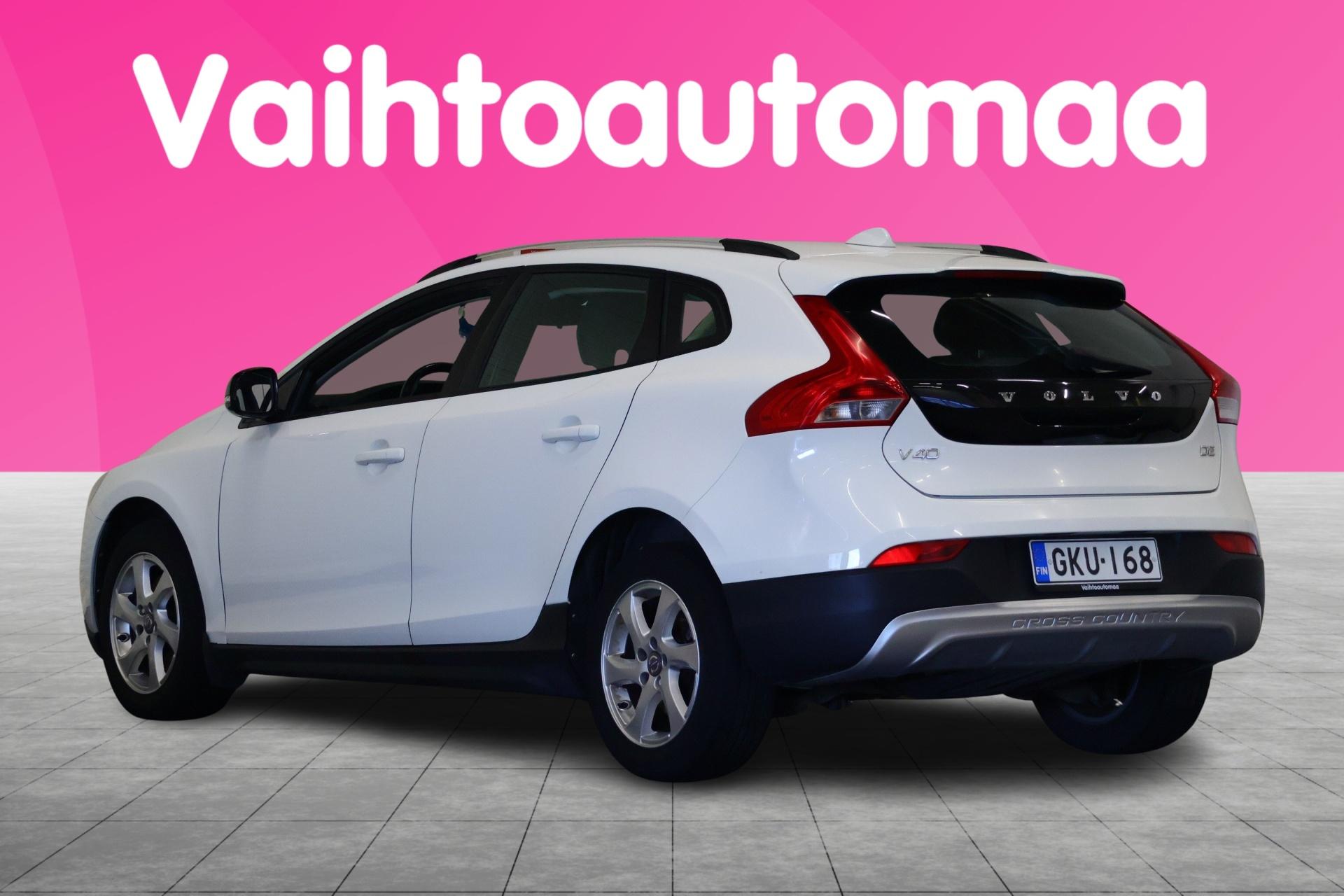 VOLVO V40 Cross Country 2013