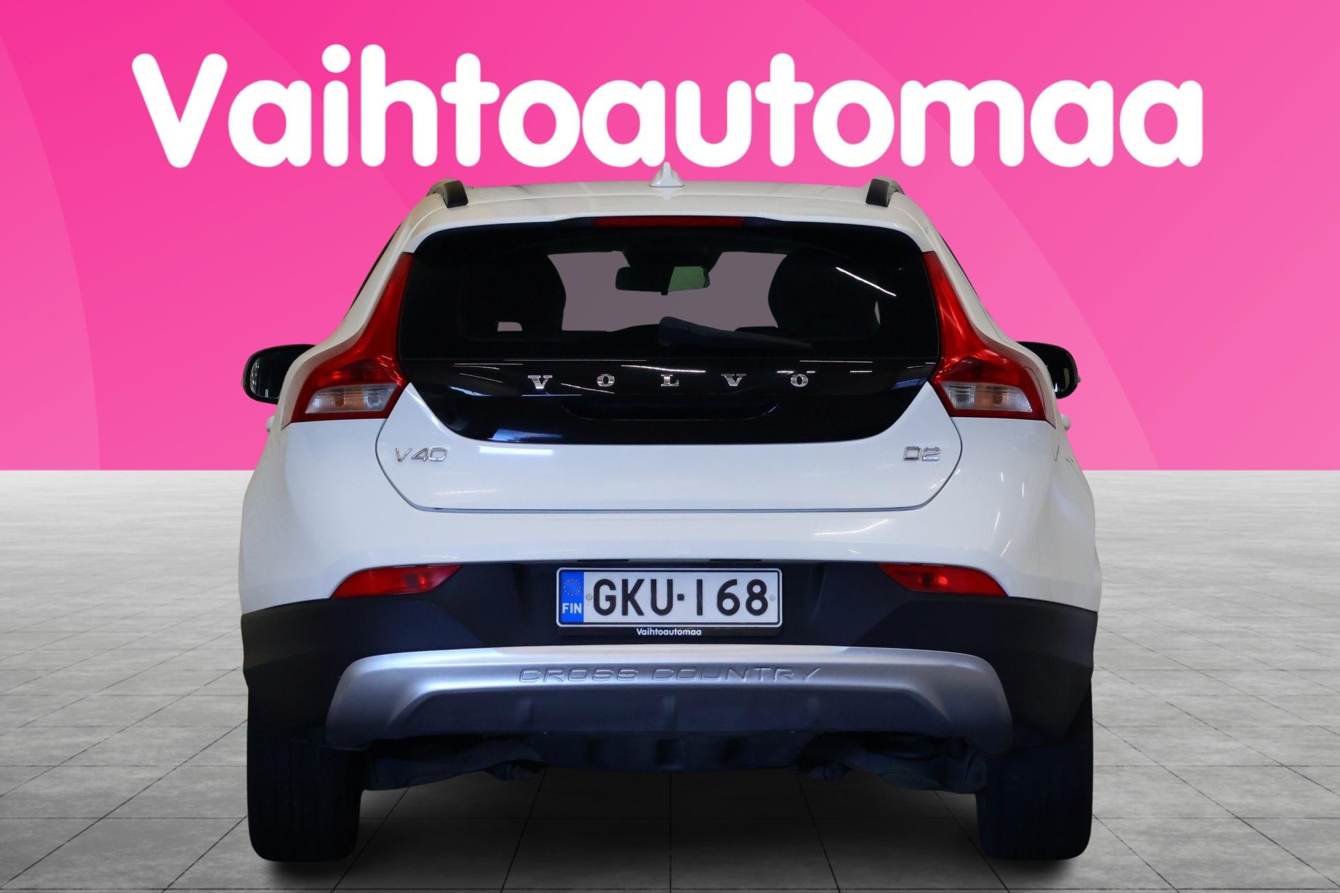 VOLVO V40 Cross Country 2013