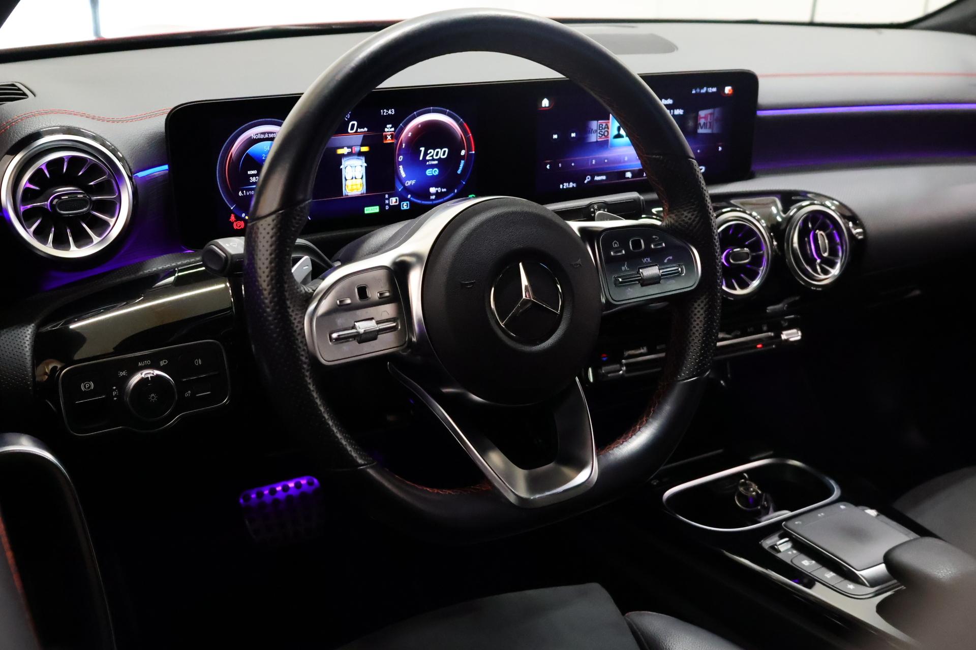 MERCEDES-BENZ CLA 2022