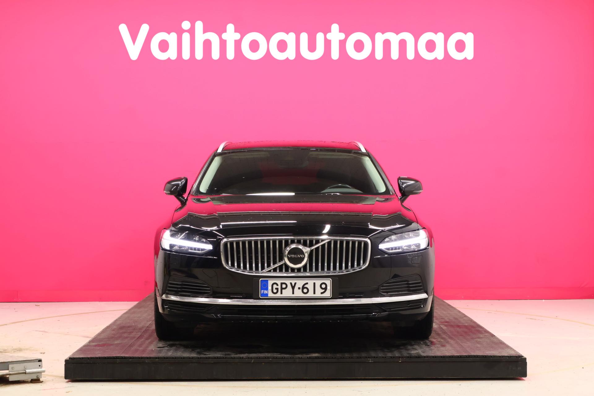 VOLVO V90 2021