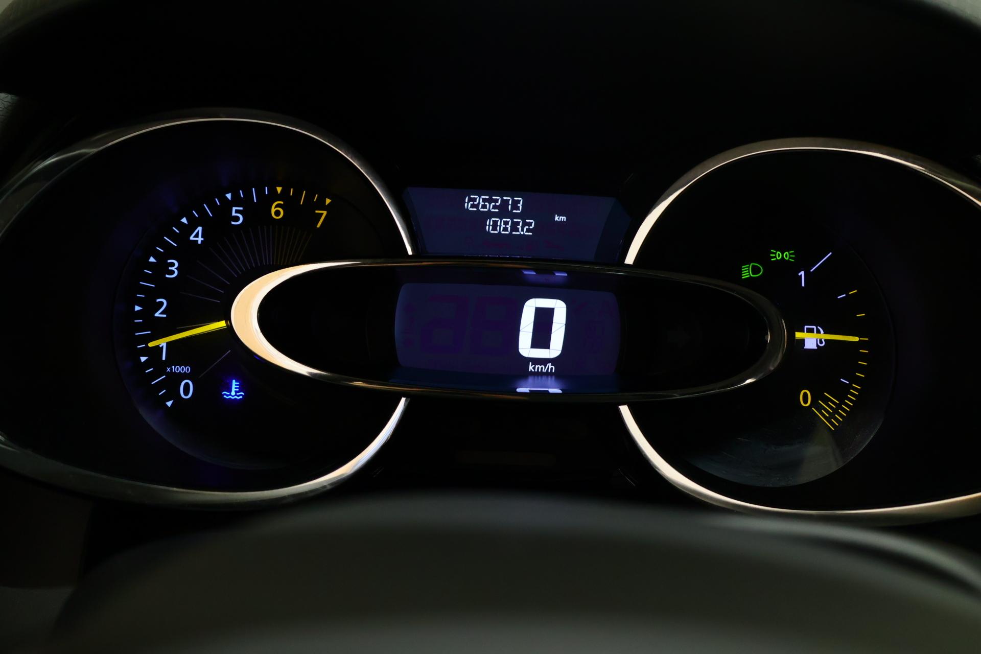 RENAULT Clio 2014